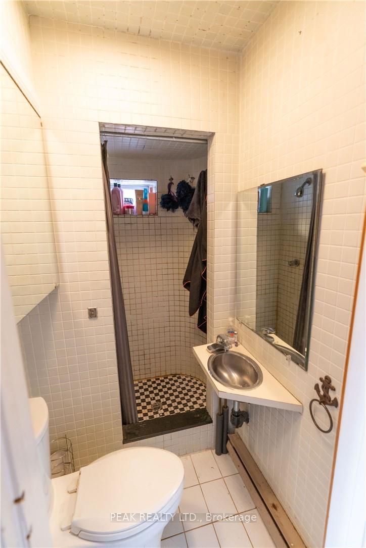 127 East Avenue S Property Photo 30