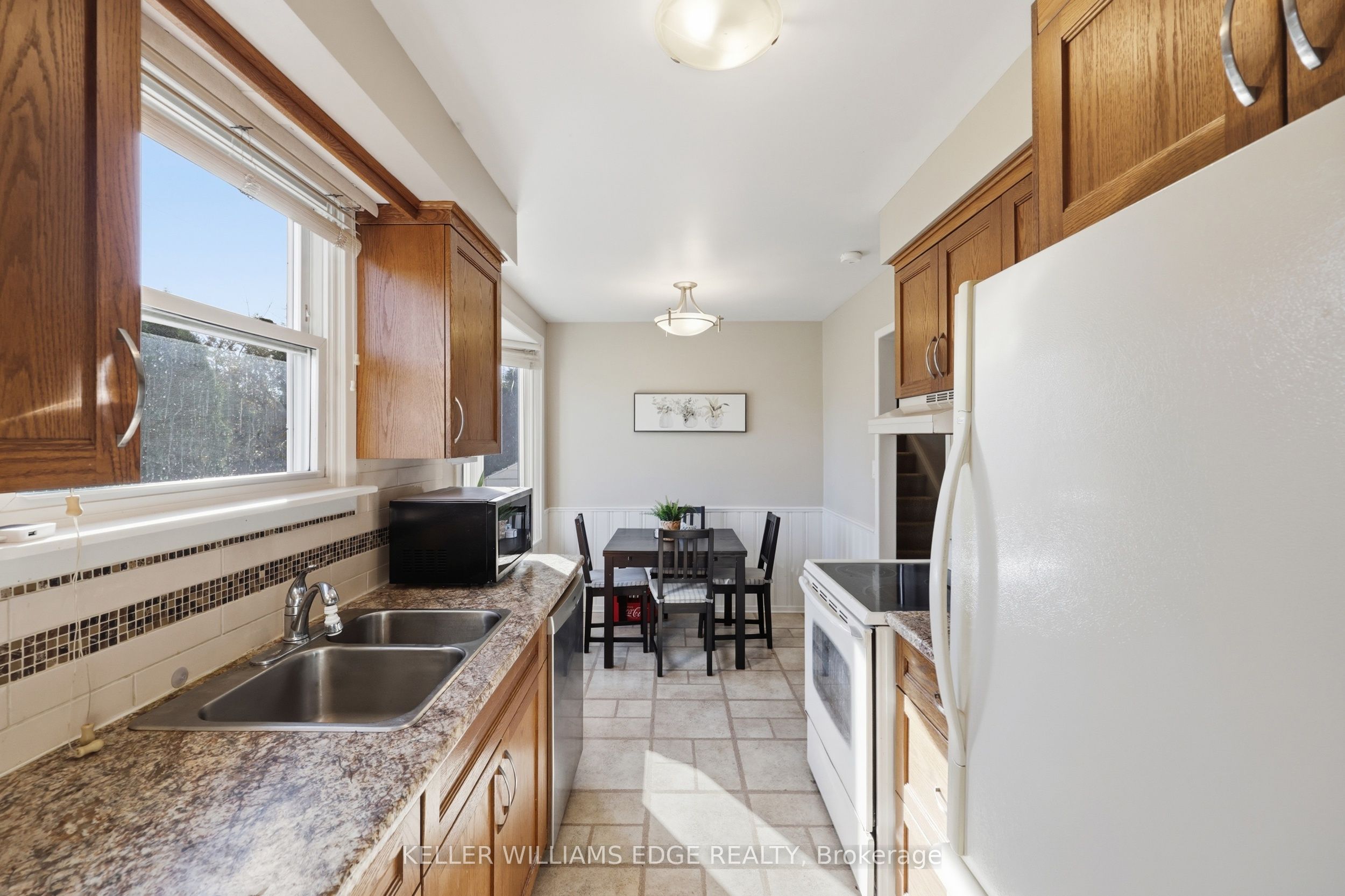 111 Tupper Drive Property Photo 6