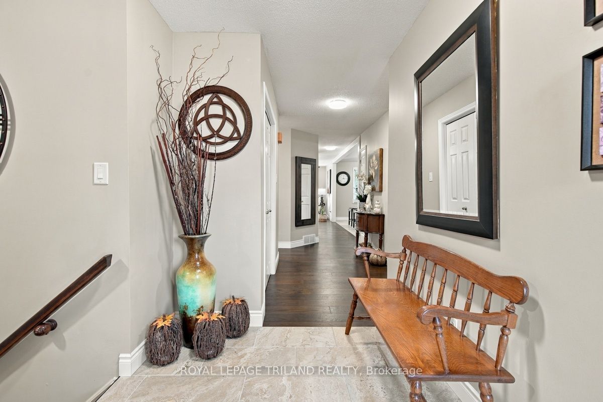 5 Cadeau Terrace 48 Property Photo 11
