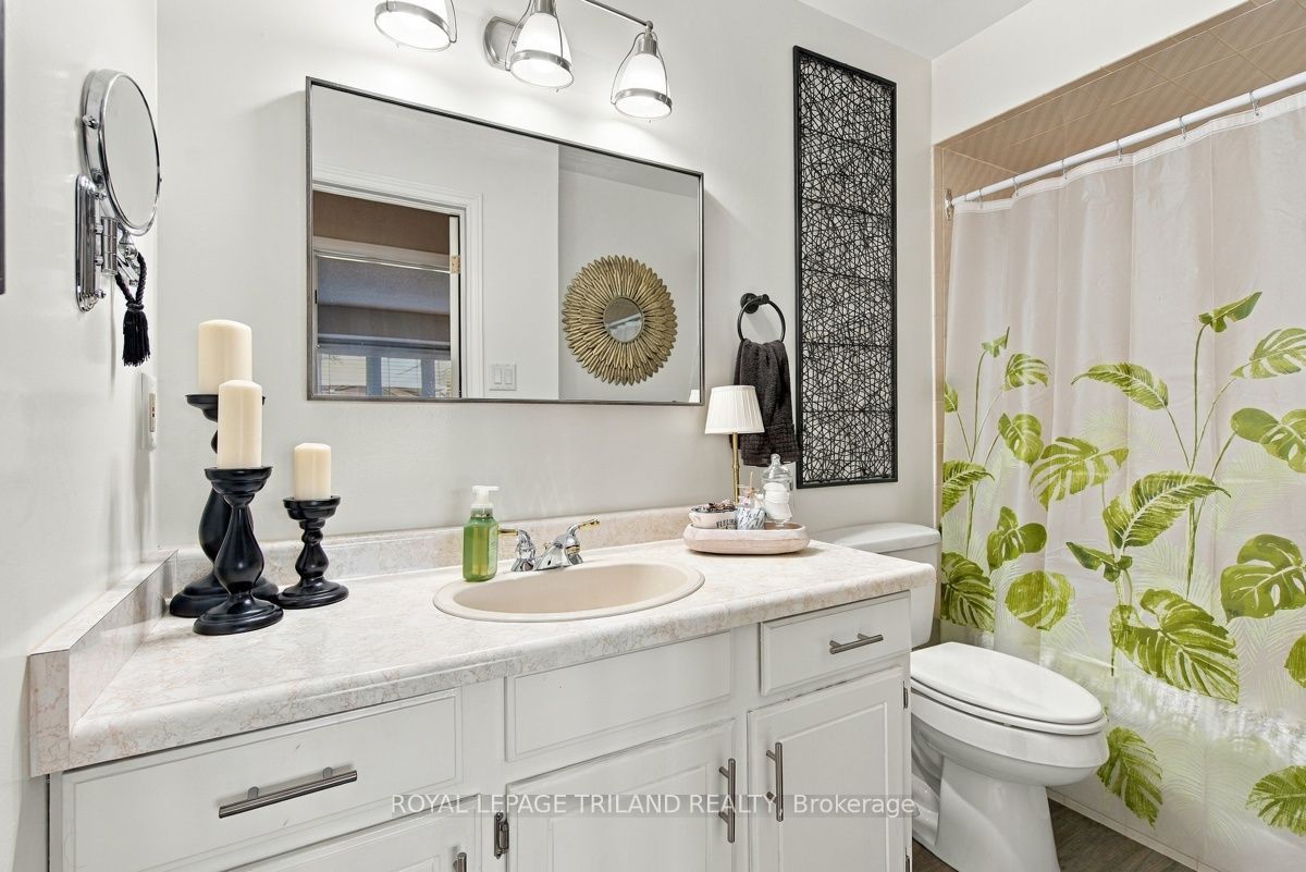 5 Cadeau Terrace 48 Property Photo 36