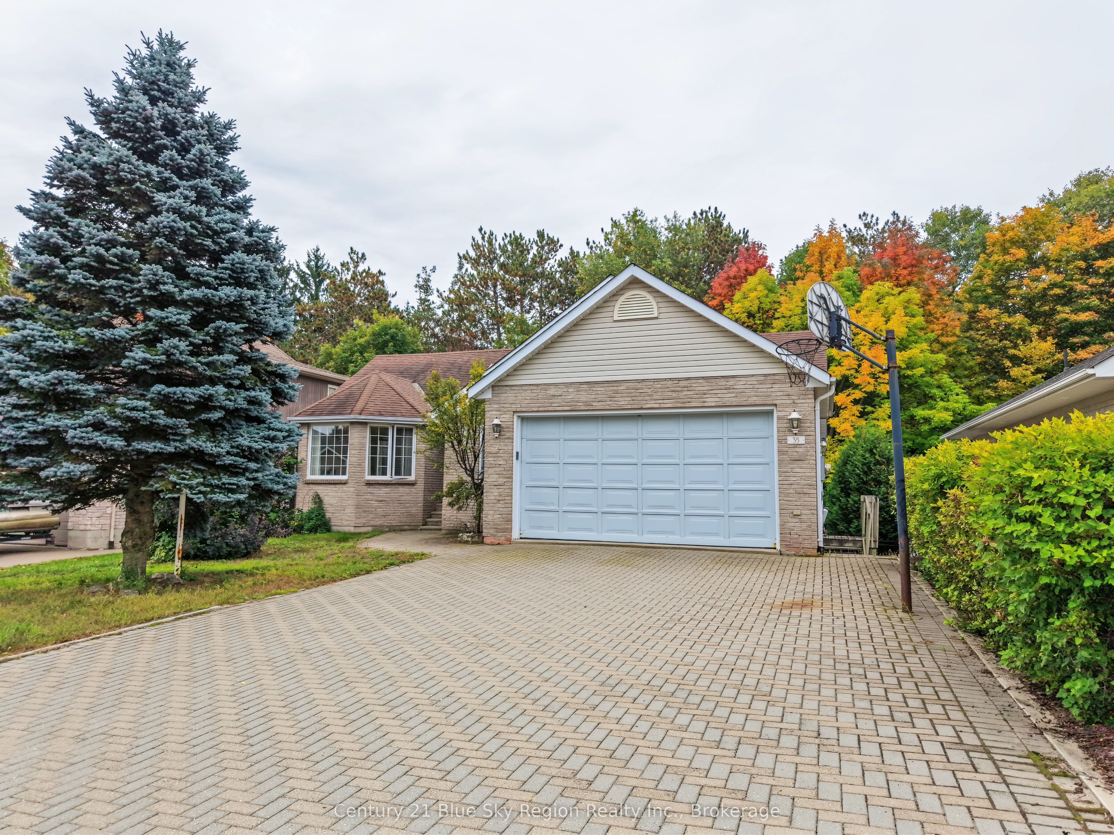 35 Janey Avenue Property Photo 1