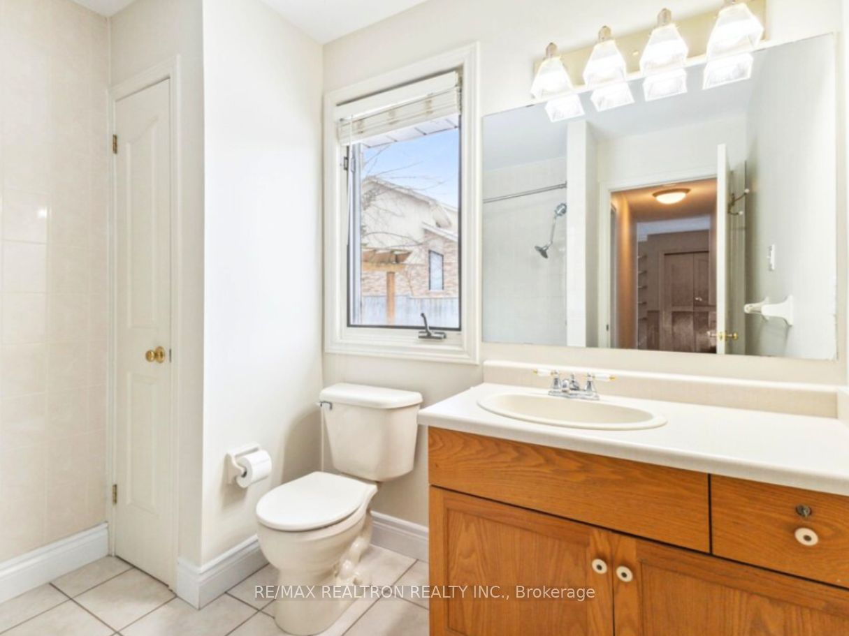 75 Sunnyside Drive Property Photo 9
