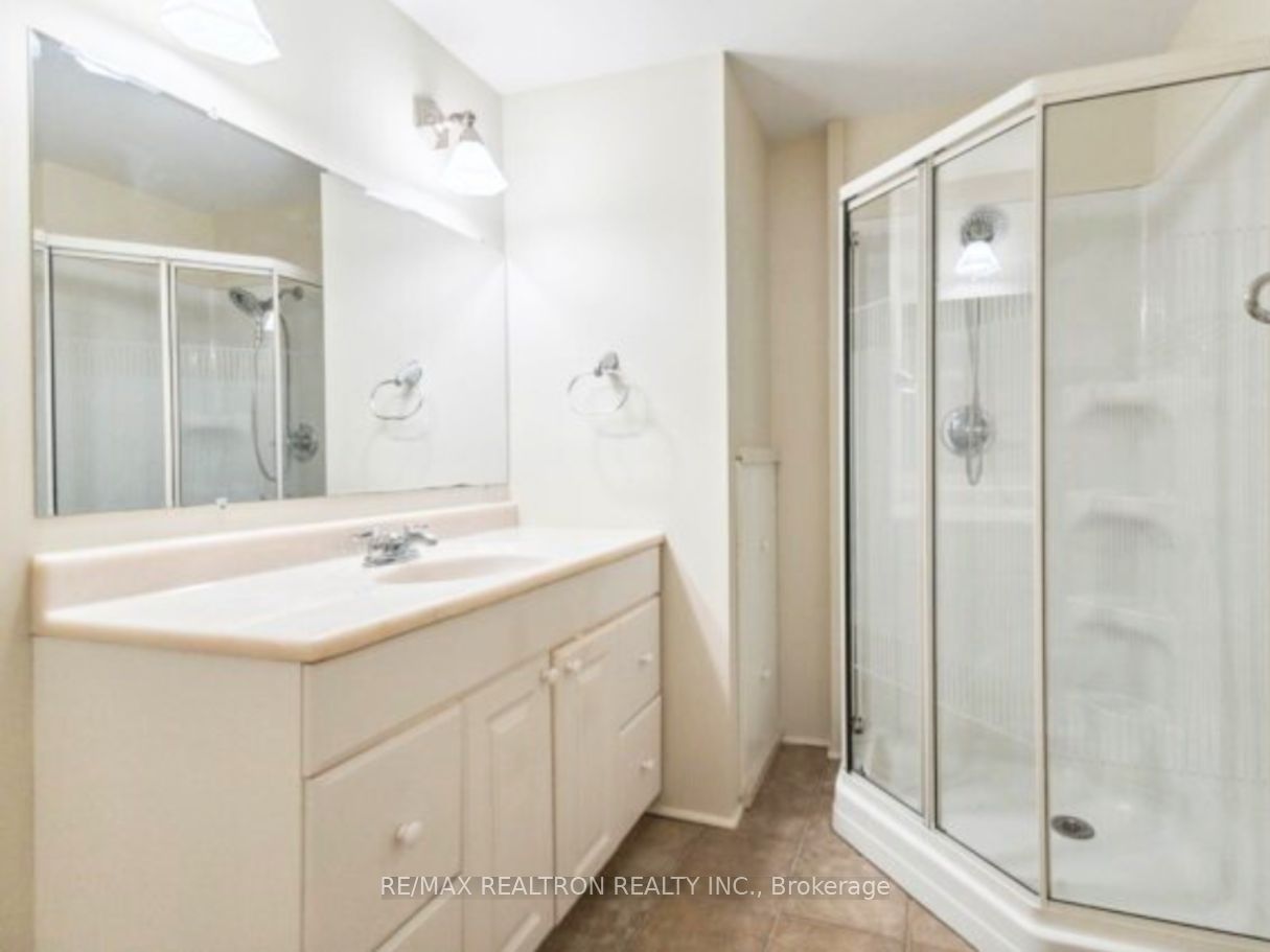 75 Sunnyside Drive Property Photo 11
