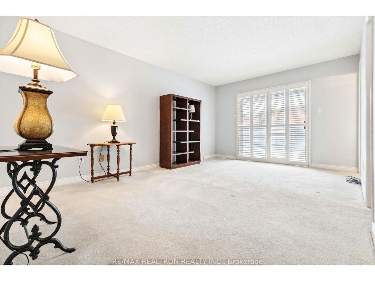 75 Sunnyside Drive Property Photo 13