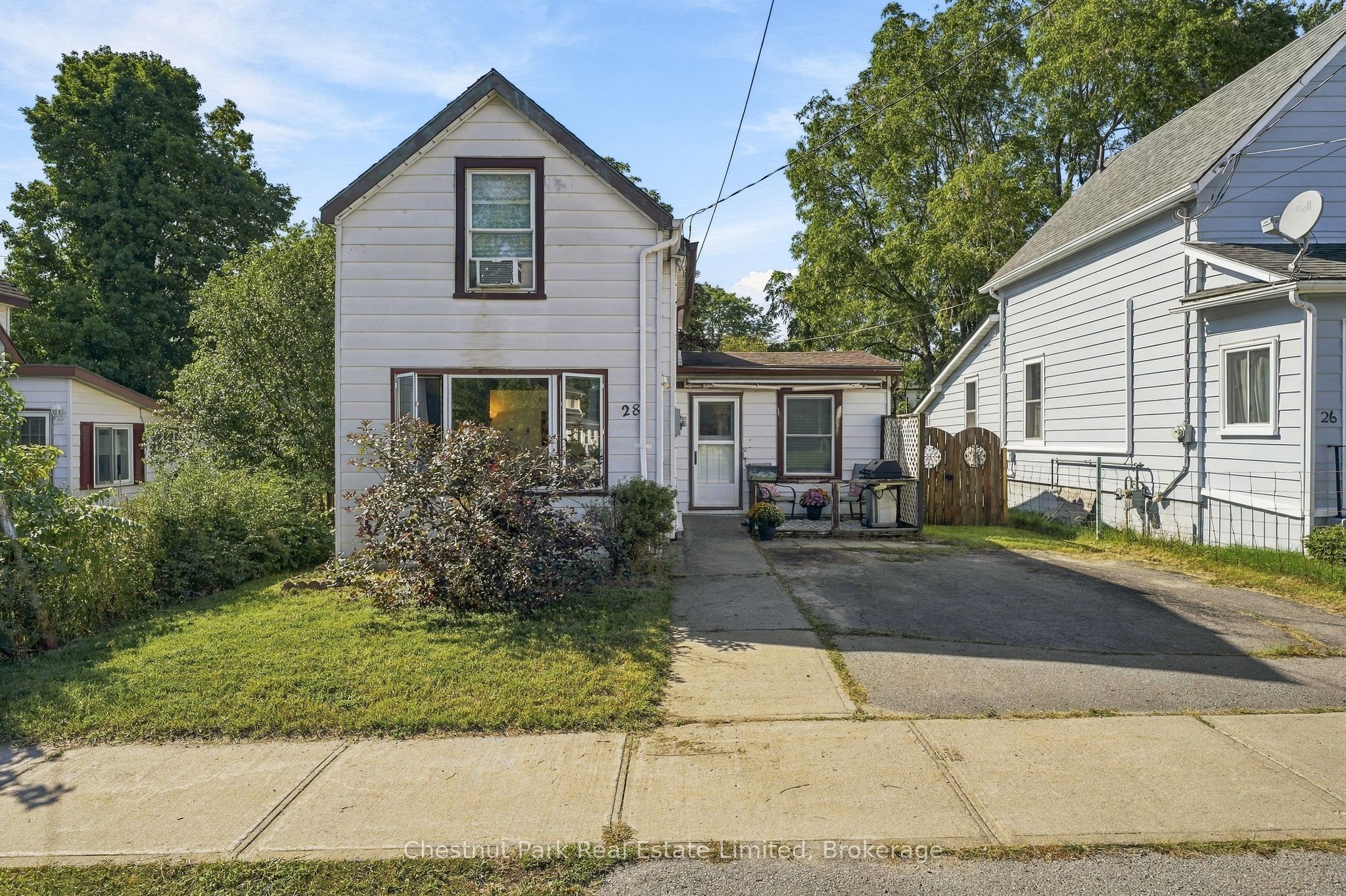 28 Spring Street Property Photo 1