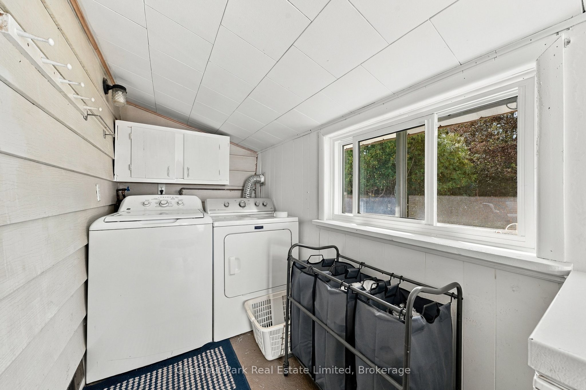 28 Spring Street Property Photo 10
