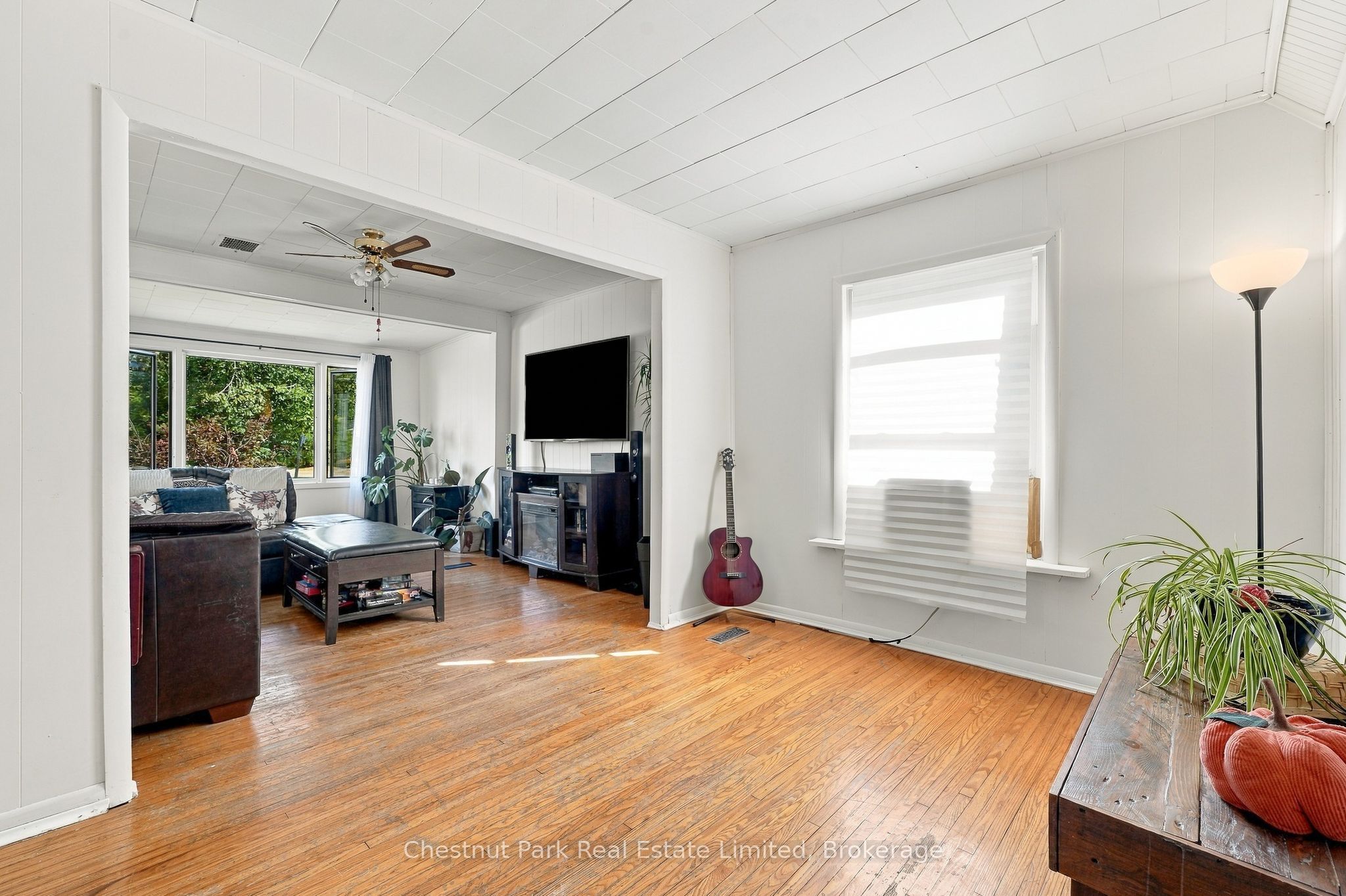 28 Spring Street Property Photo 14