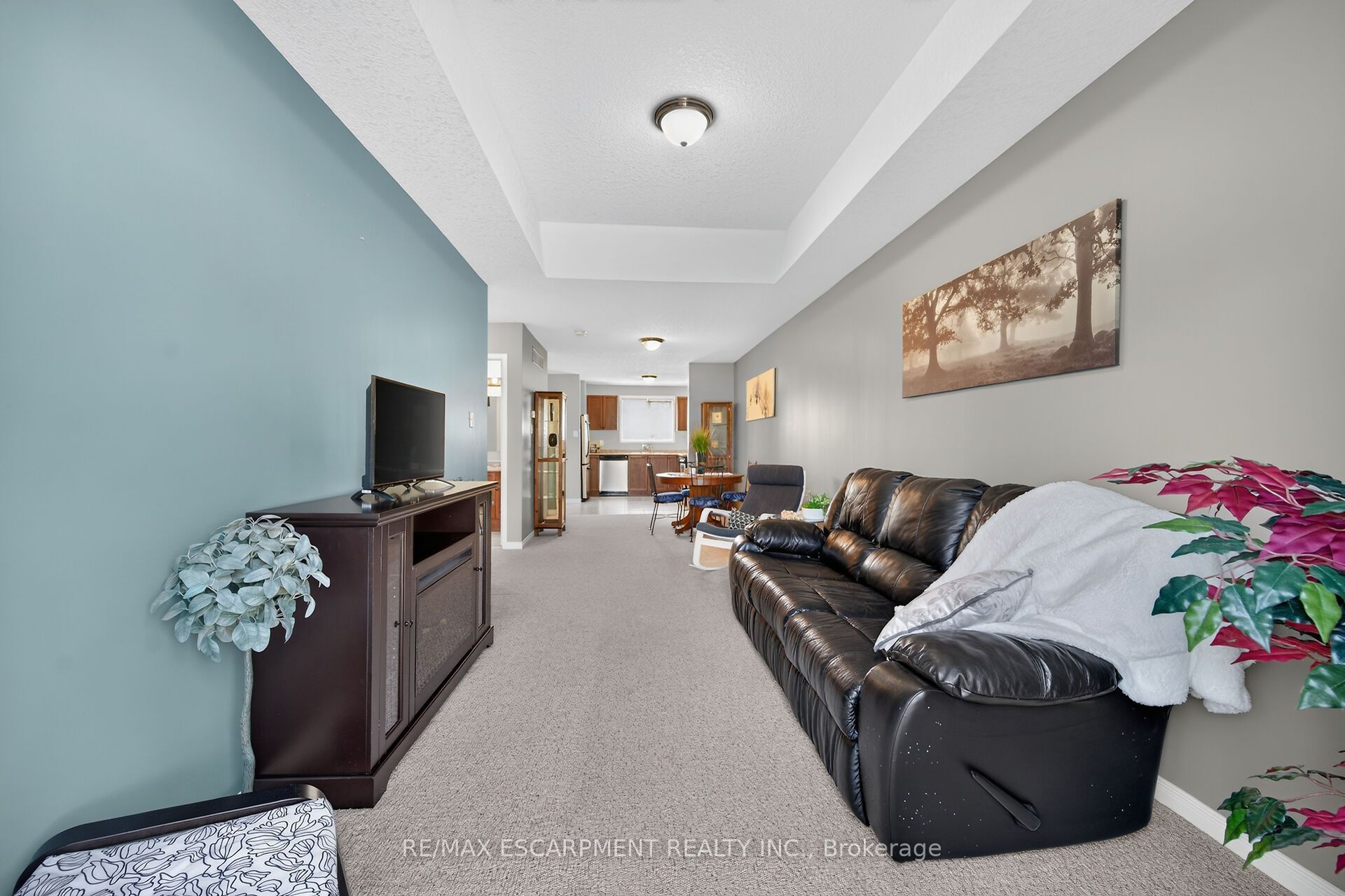 7 Powell Lane Property Photo 18