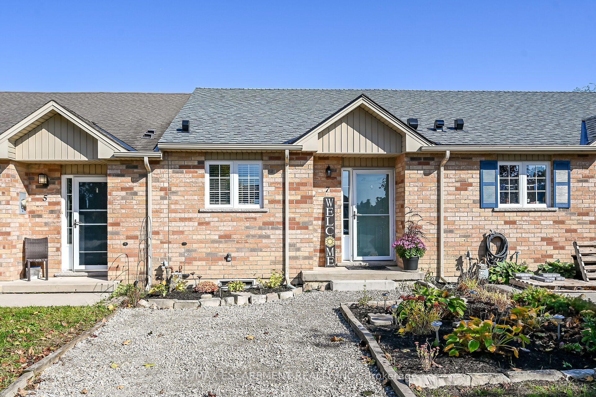 7 Powell Lane Property Photo 38