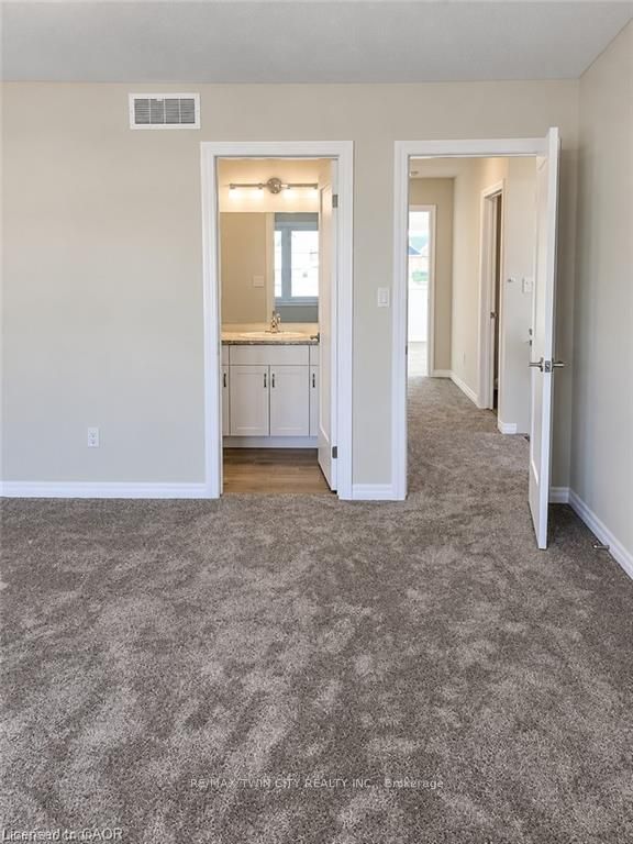 74 Keba Crescent Property Photo 12