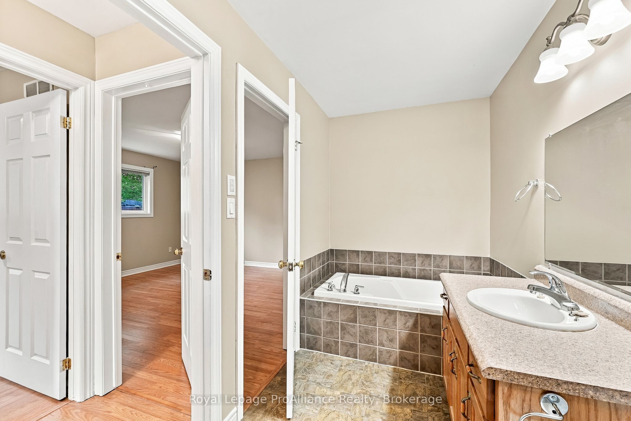 14 George Street Property Photo 20