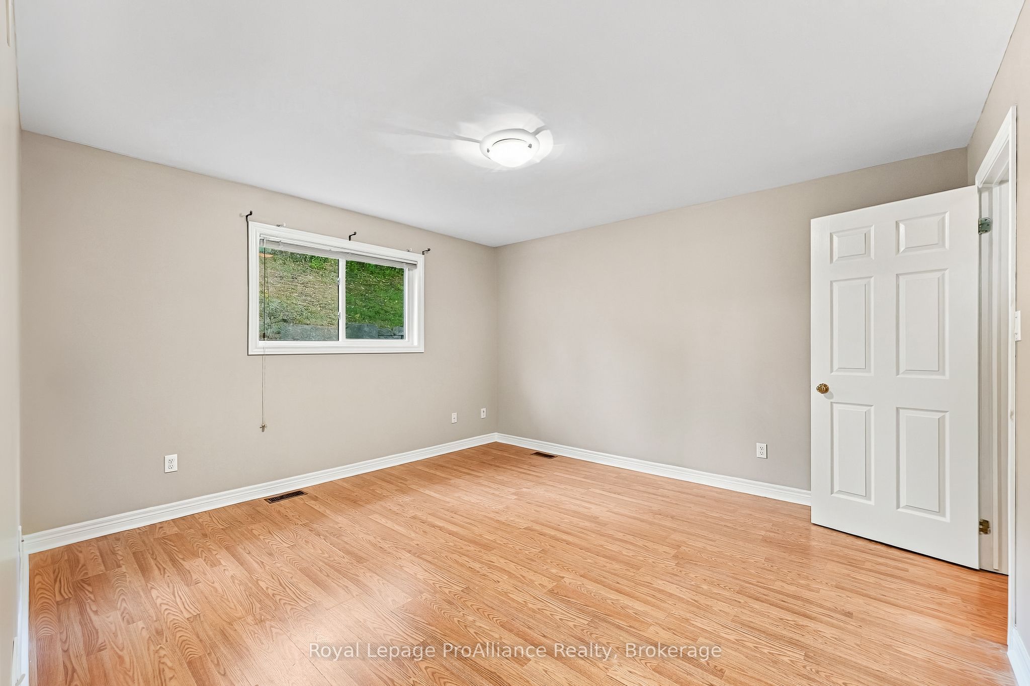 14 George Street Property Photo 21