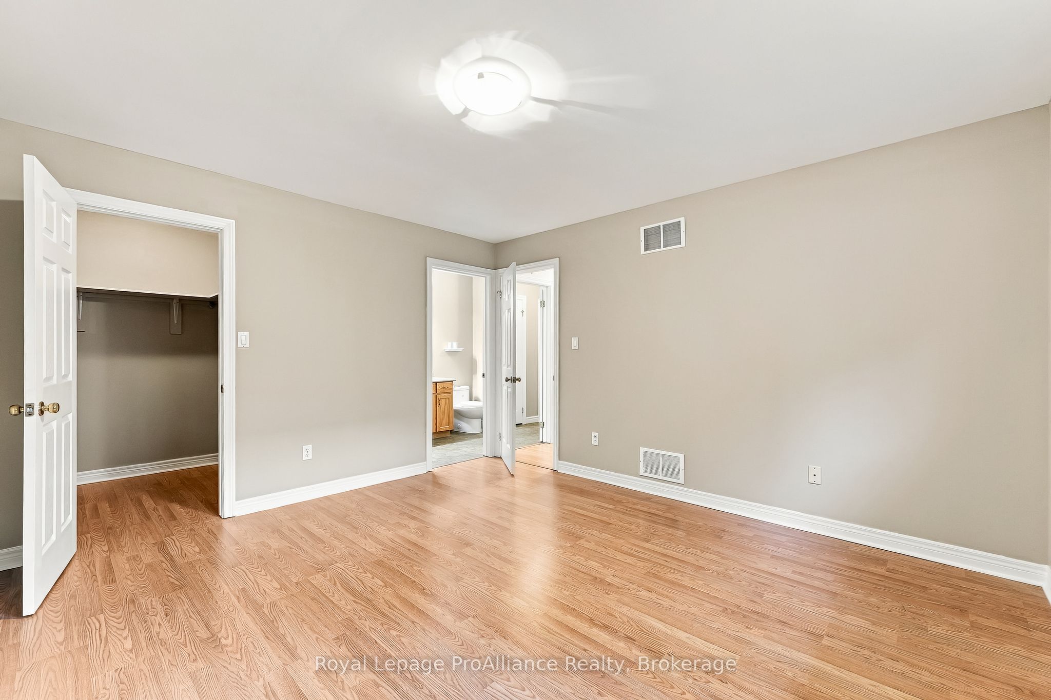 14 George Street Property Photo 22