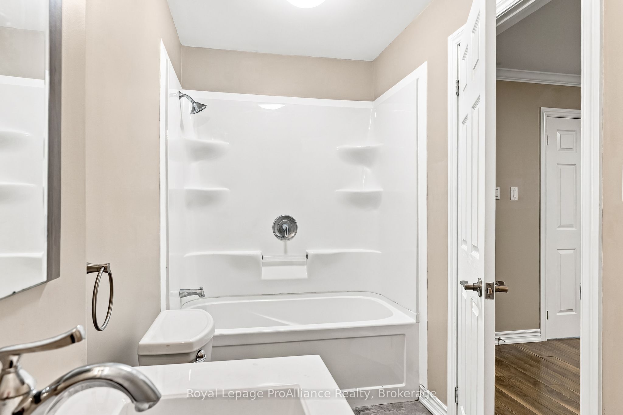 14 George Street Property Photo 26