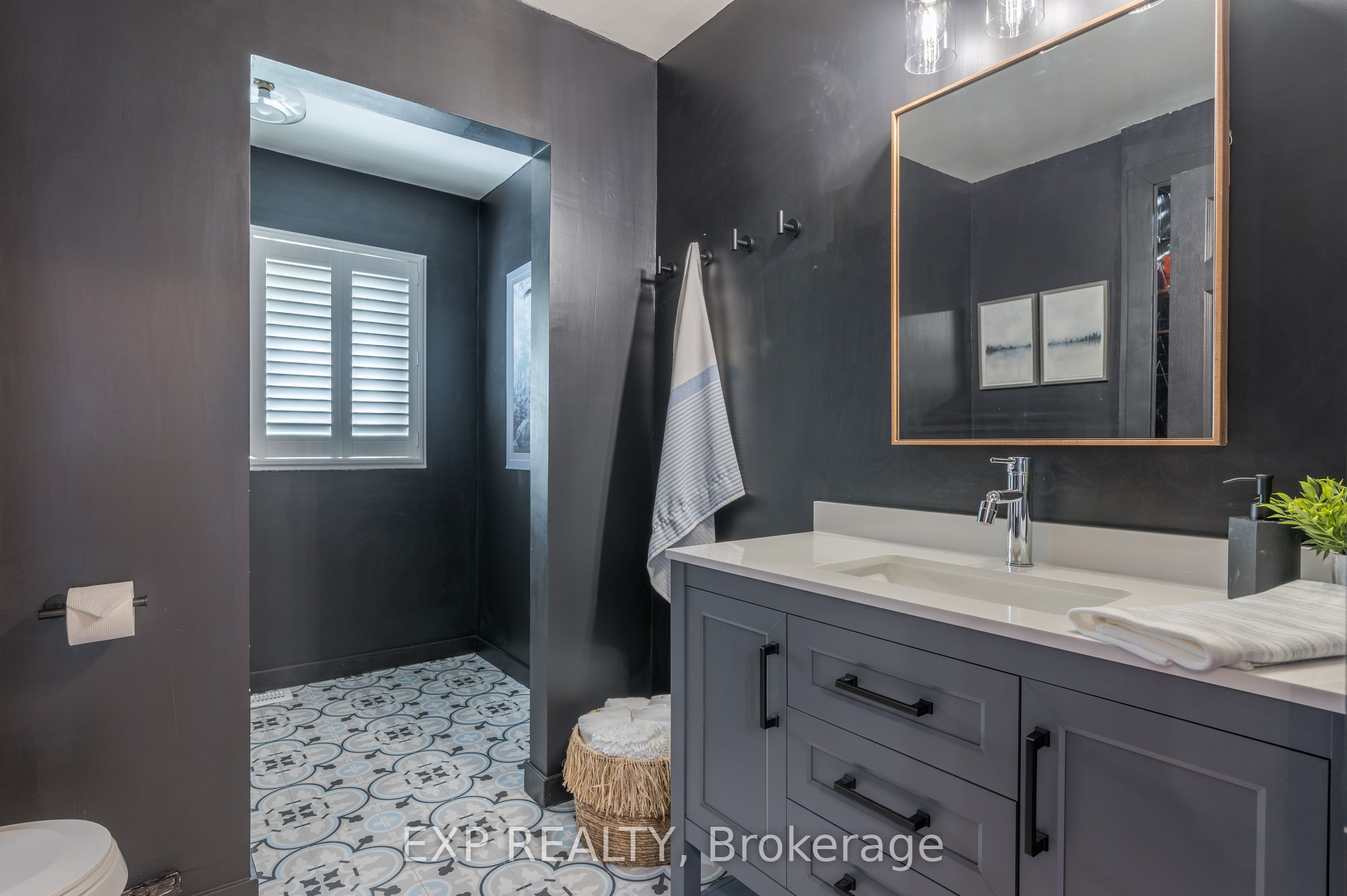 6108 Curtis Pt Road 30 Property Photo 28