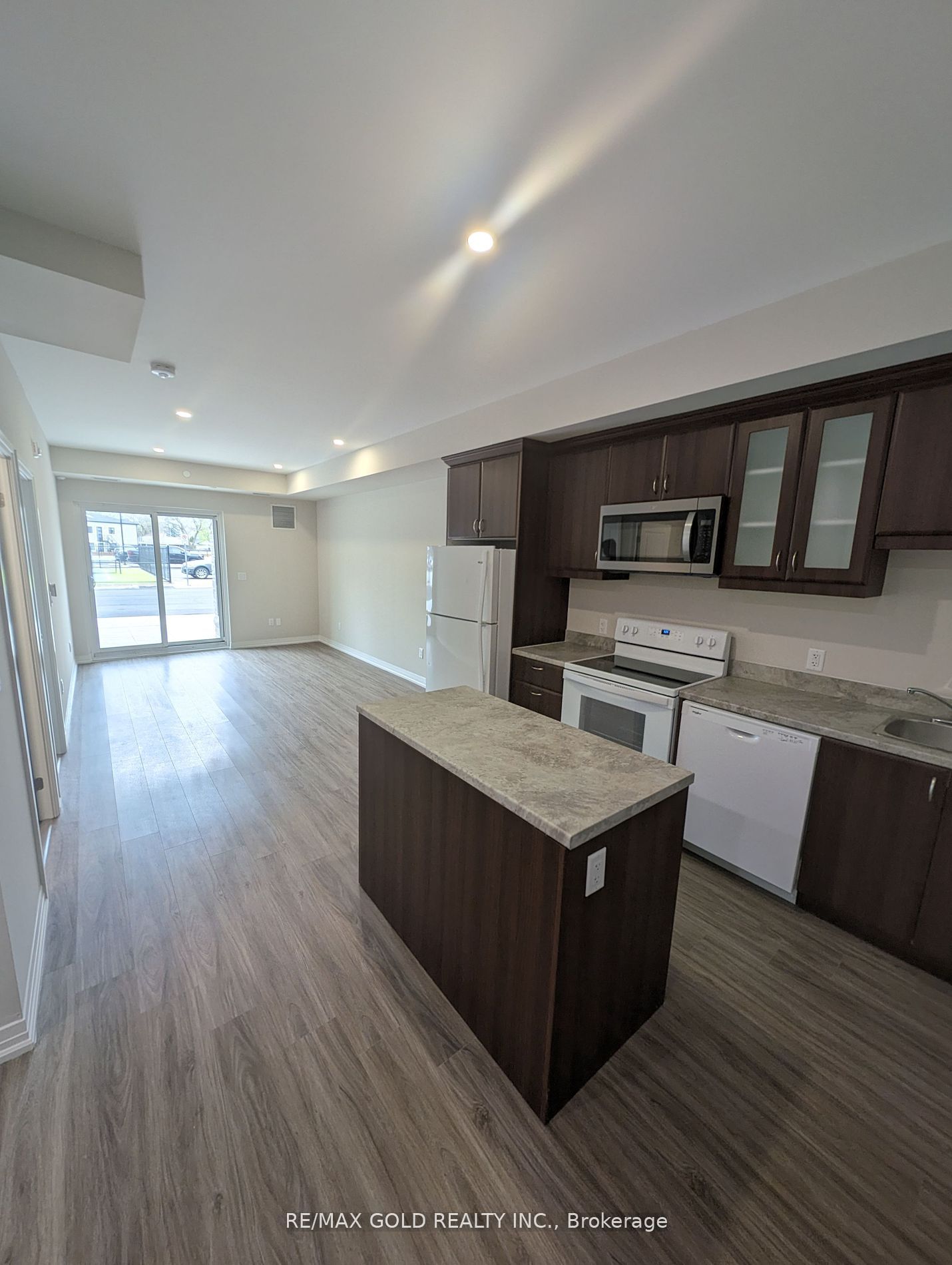 50 Herrick Avenue 105 Property Photo 1