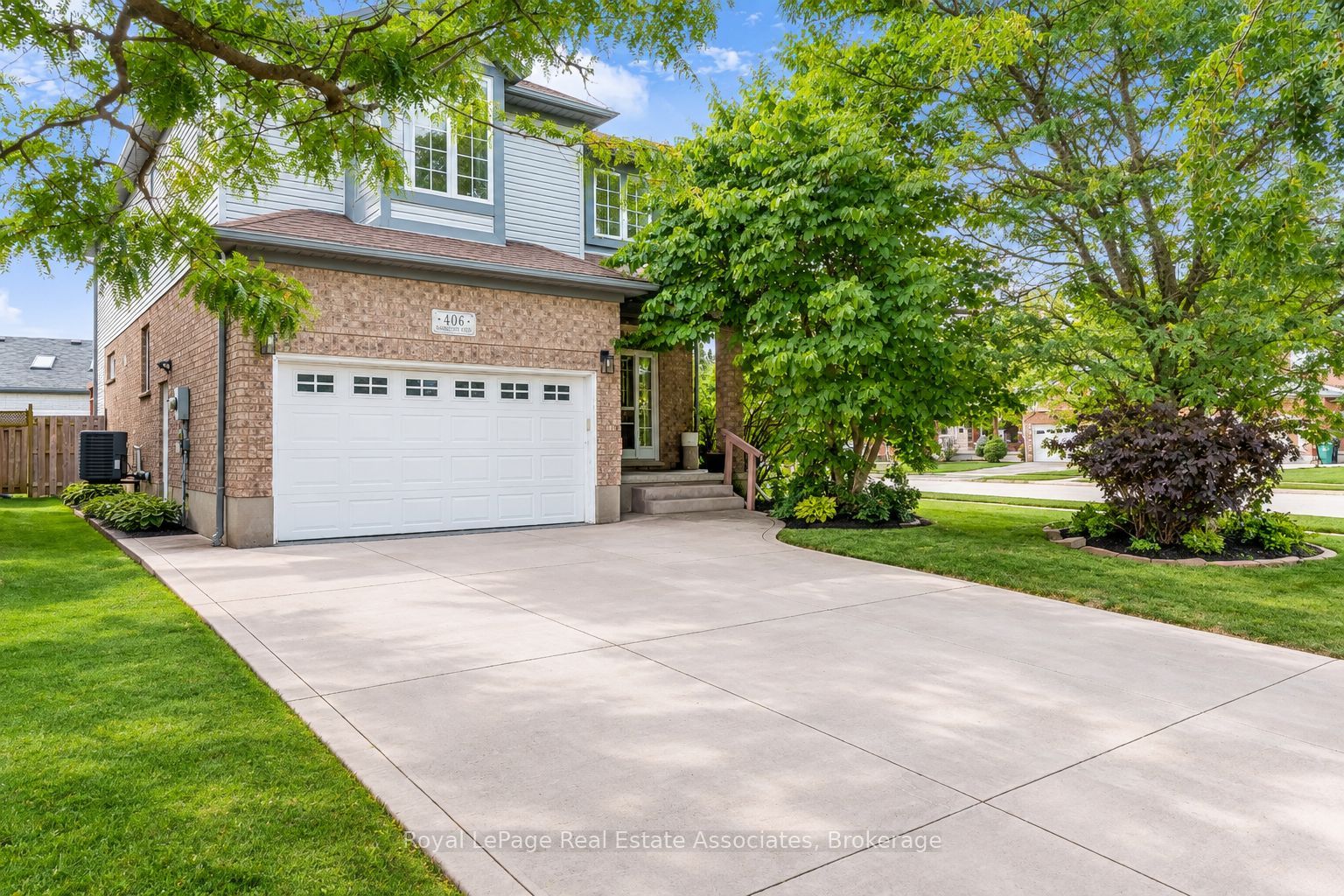 406 Sandy Cove Crescent Property Photo 1