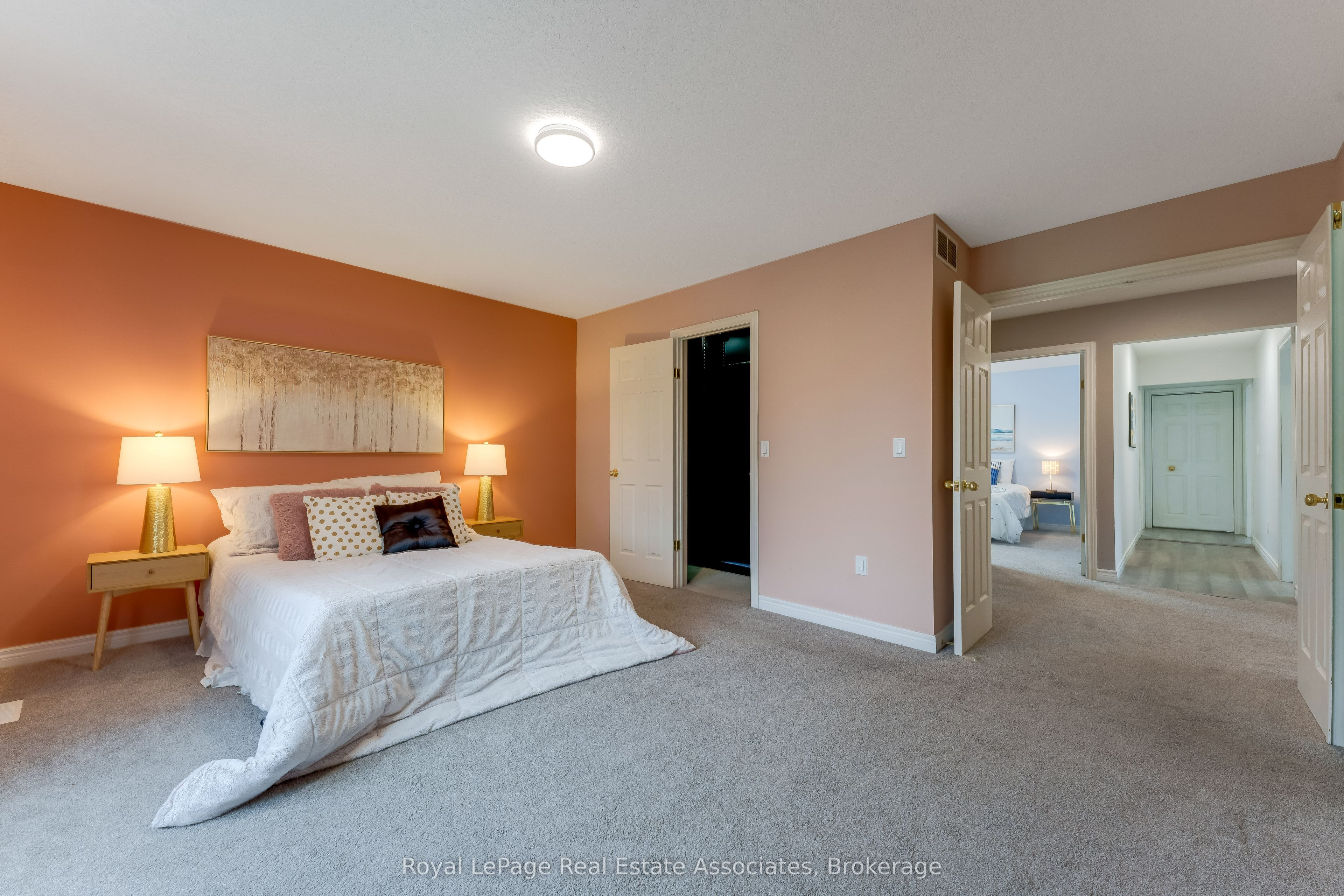 406 Sandy Cove Crescent Property Photo 11