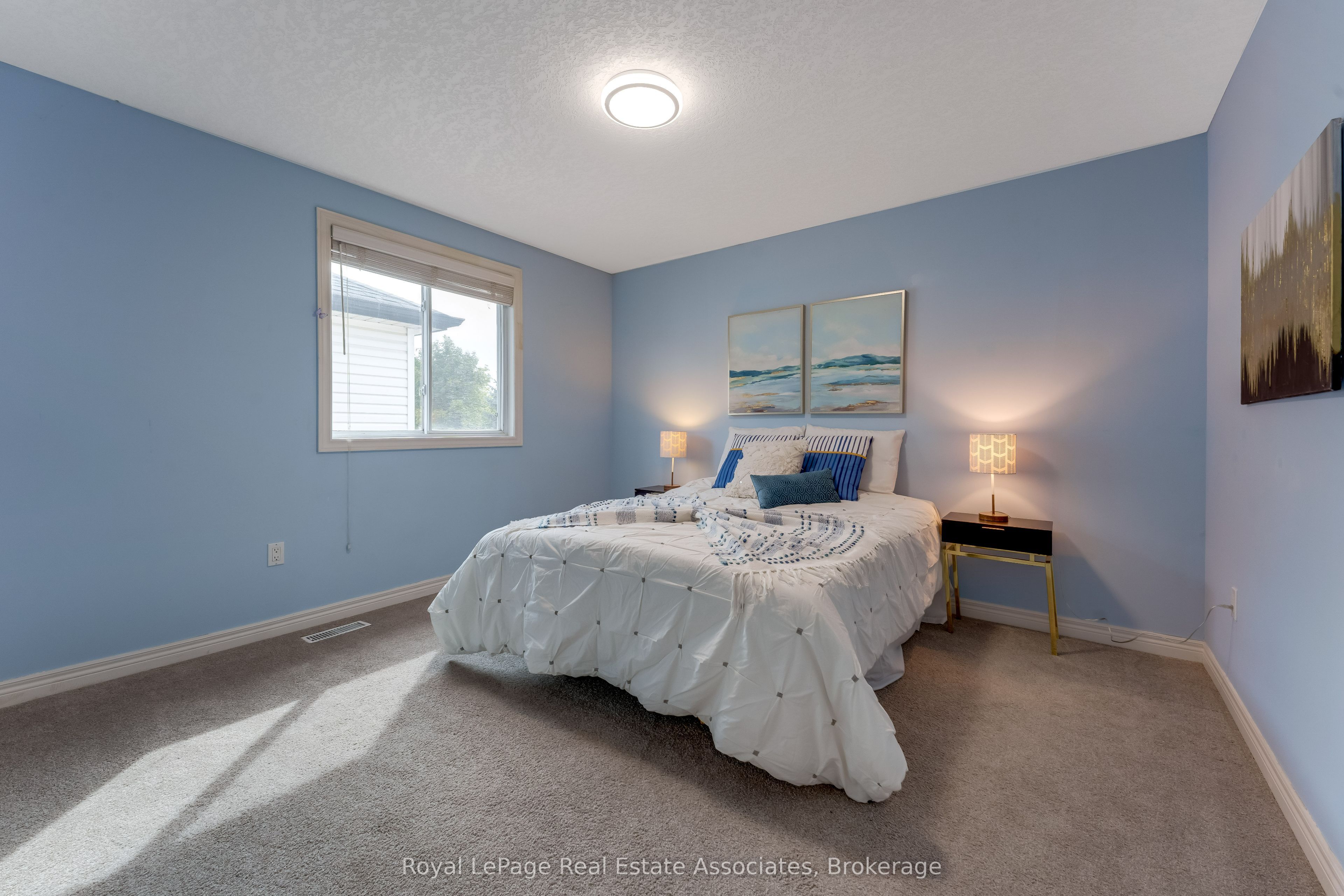 406 Sandy Cove Crescent Property Photo 27