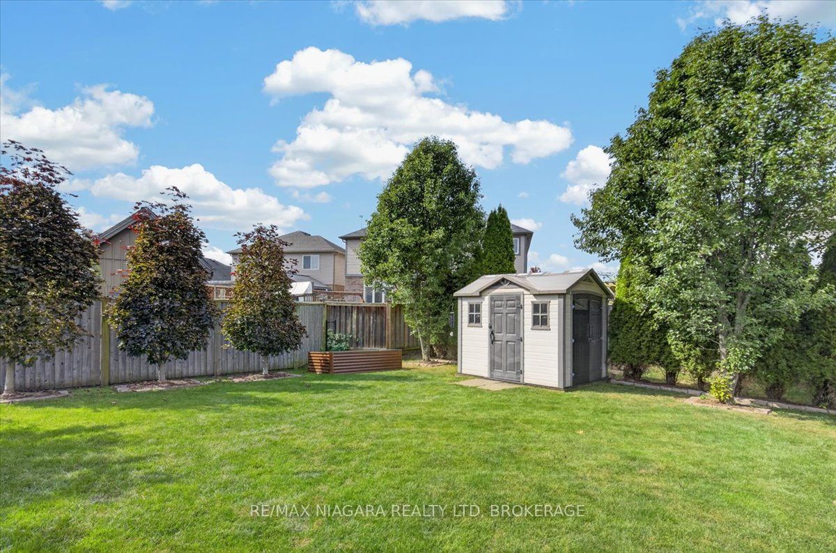 48 Falcon Drive Property Photo 9