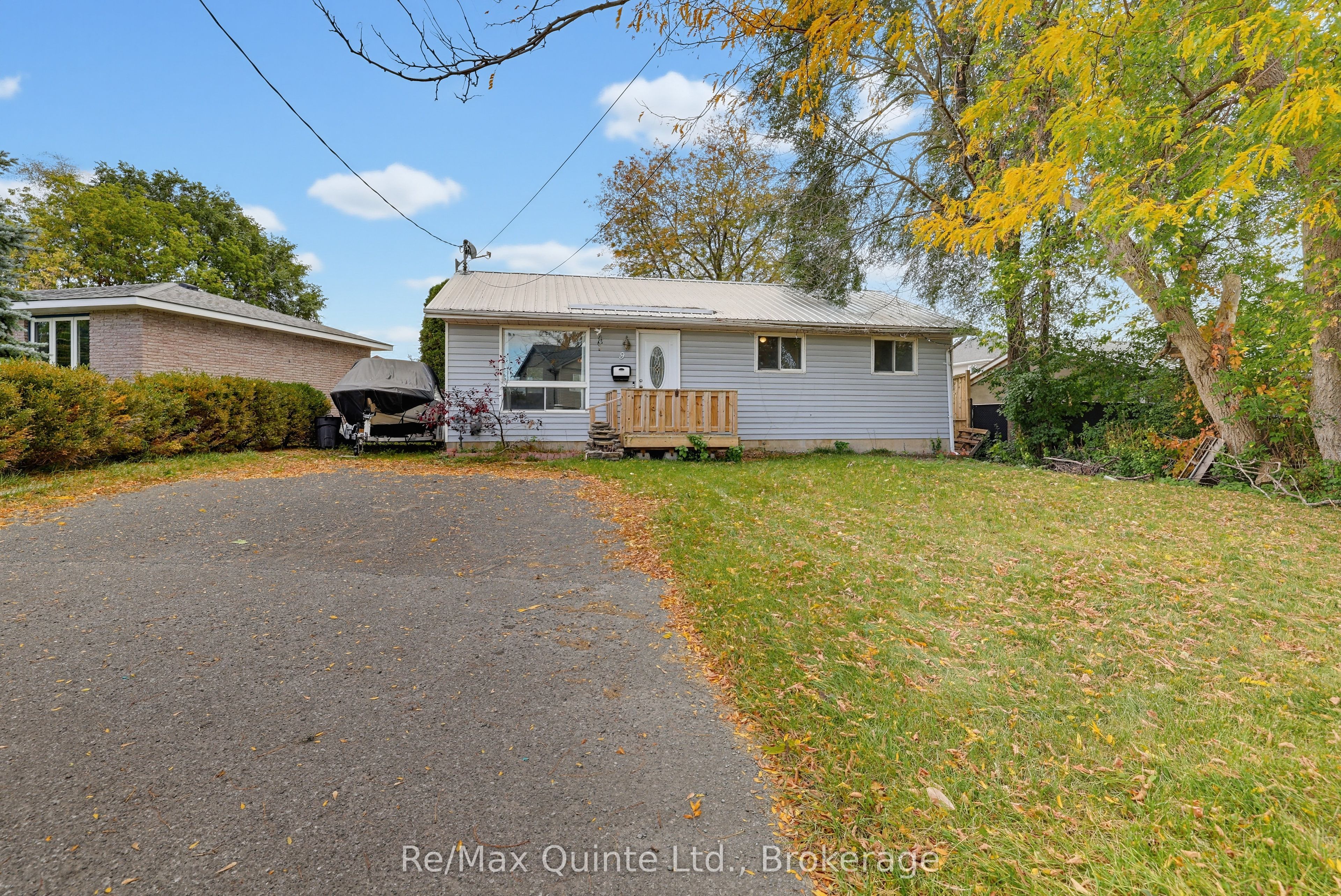 9 Mcfarland Drive Property Photo 2