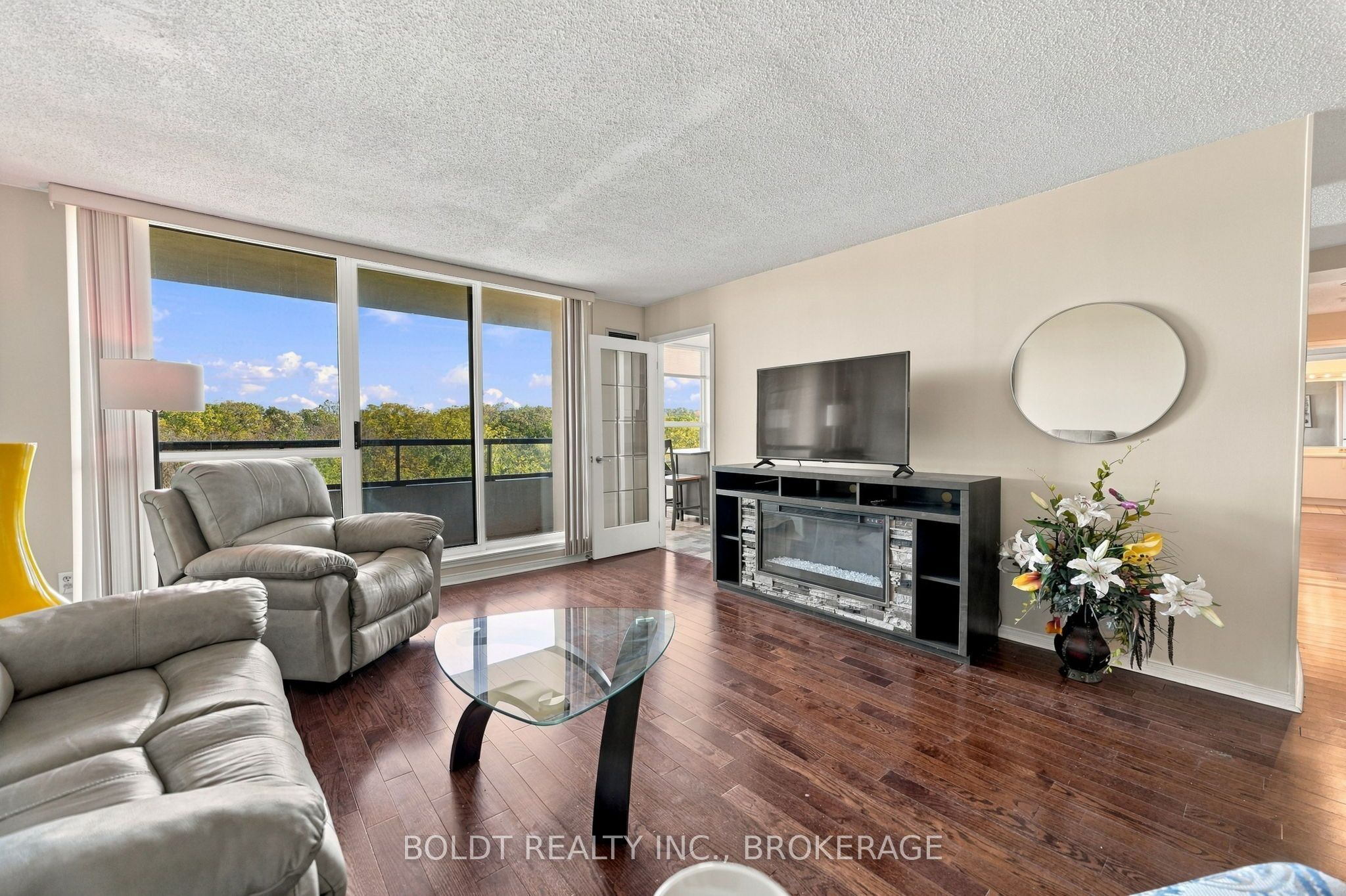 3 Towering Heights Boulevard 505 Property Photo 12