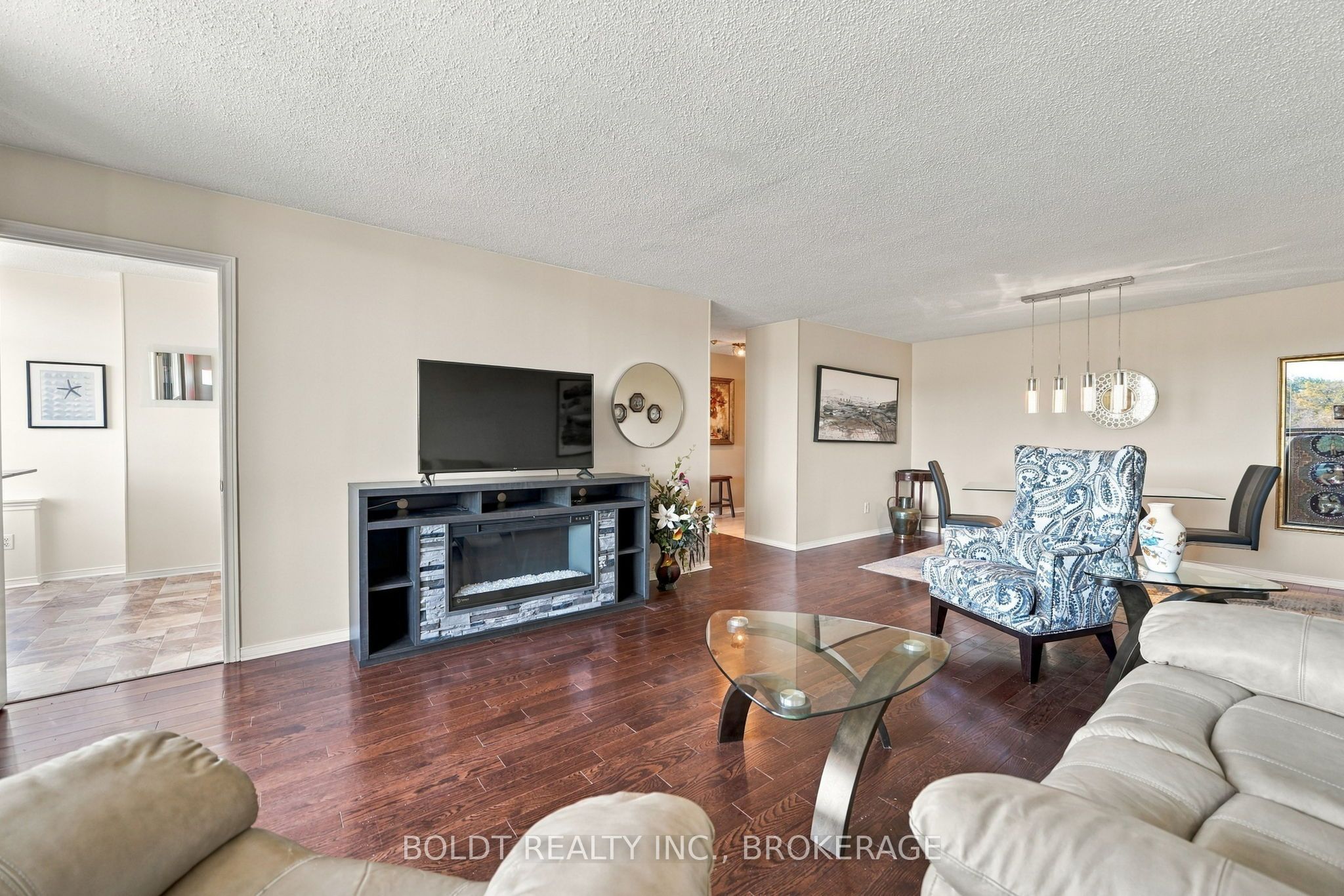 3 Towering Heights Boulevard 505 Property Photo 15