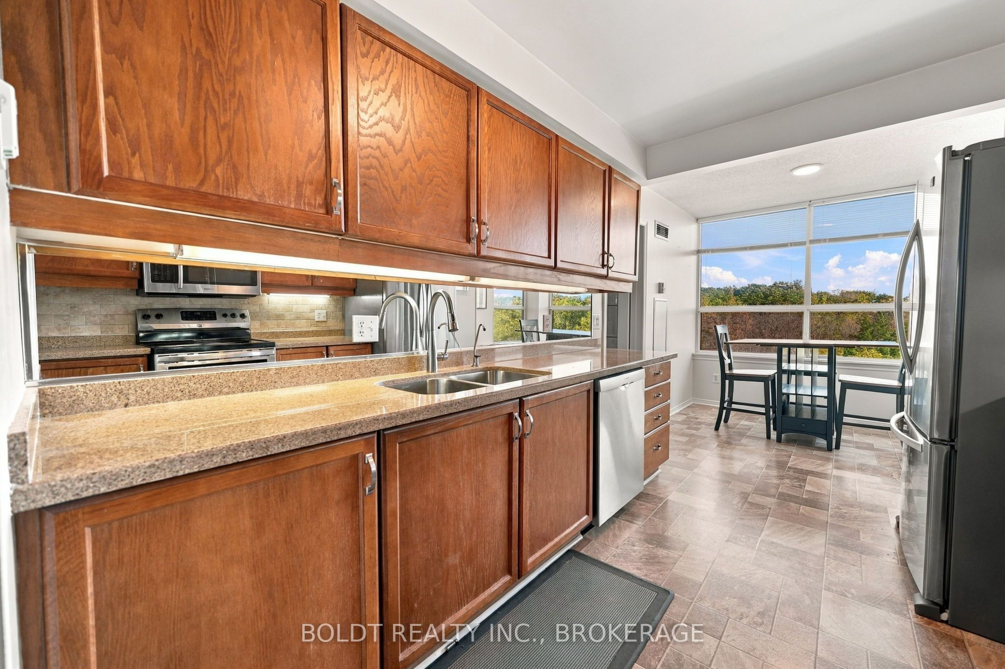 3 Towering Heights Boulevard 505 Property Photo 17