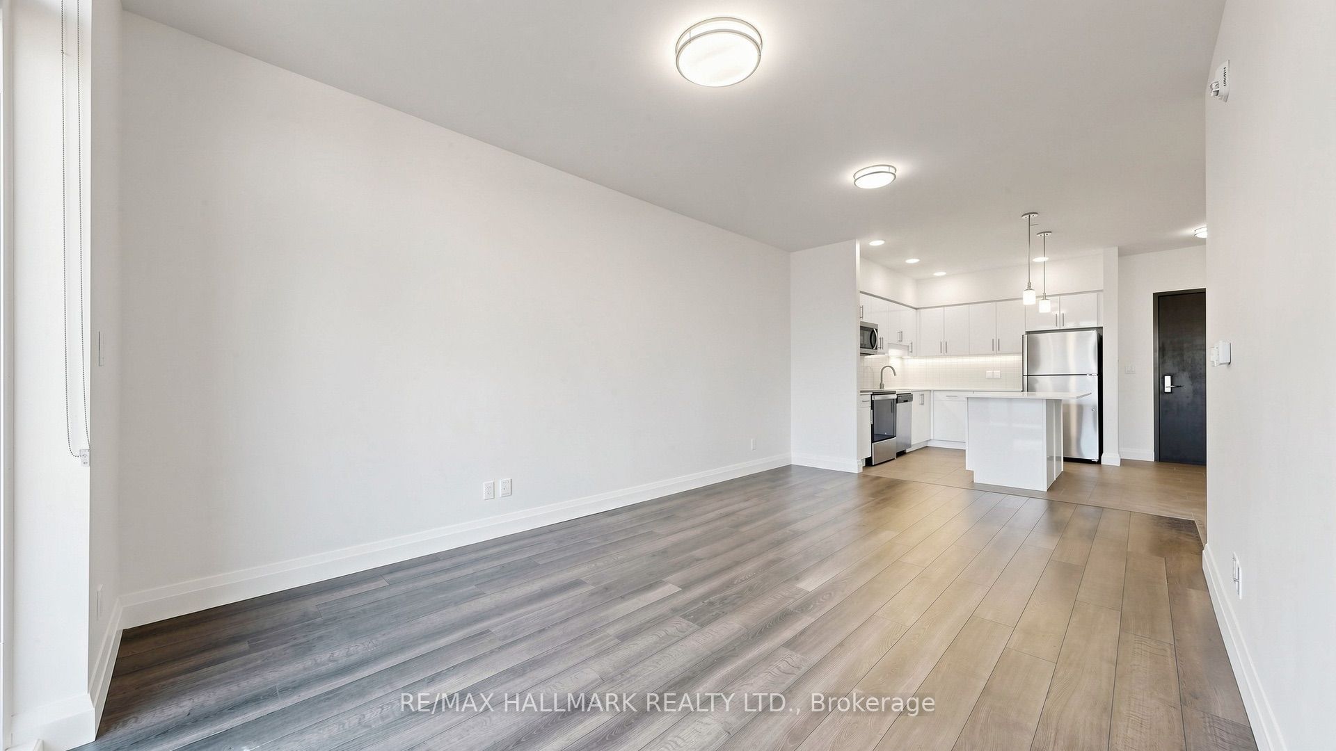 399 Queen Street S 414 Property Photo 14
