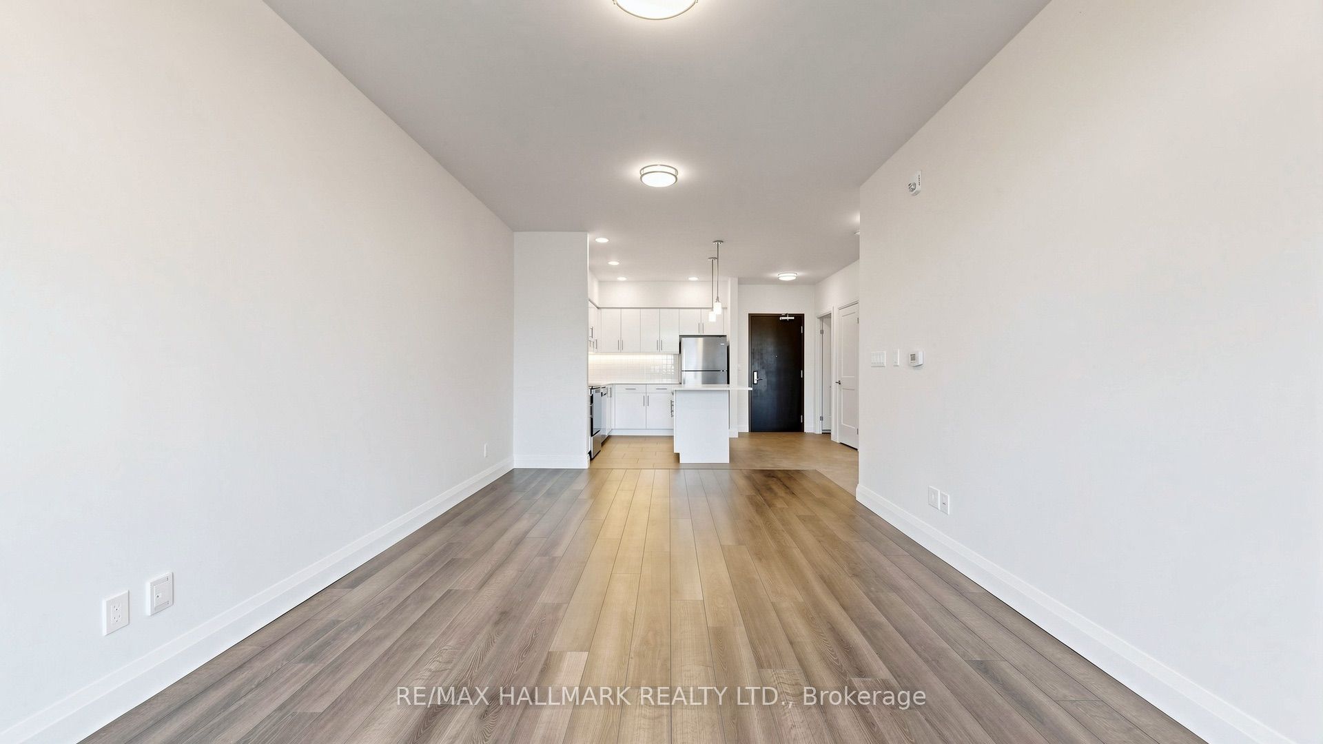 399 Queen Street S 414 Property Photo 15