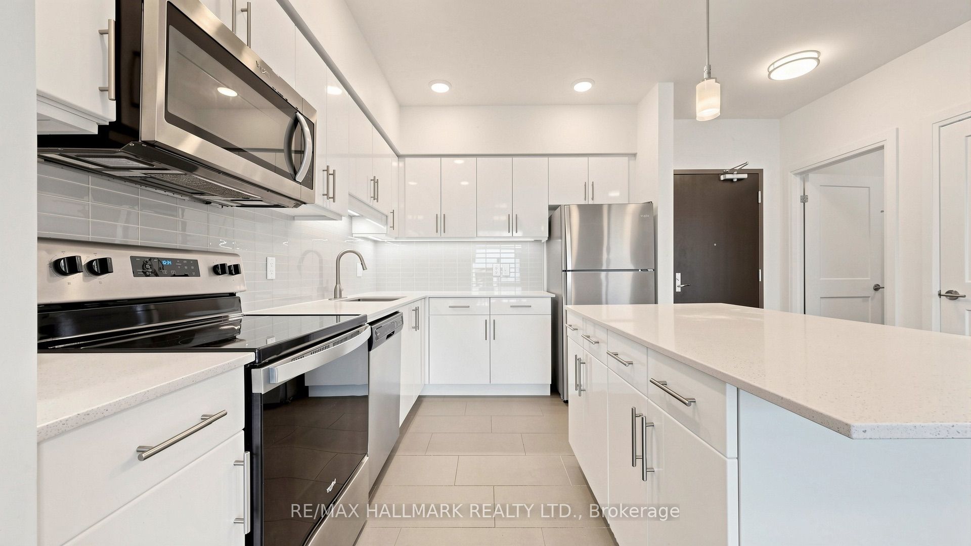 399 Queen Street S 414 Property Photo 23