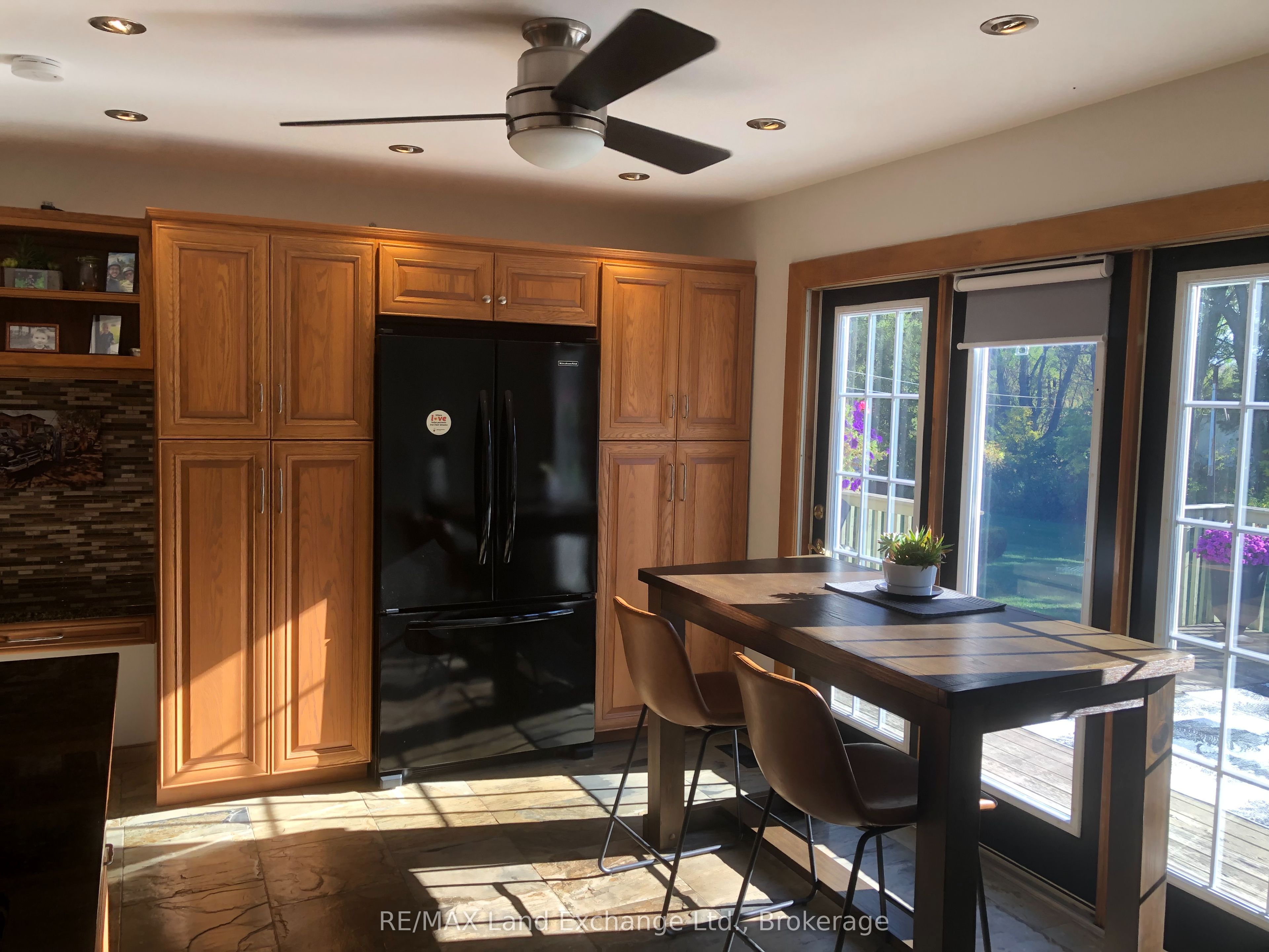 1073 8 Concession Property Photo 7