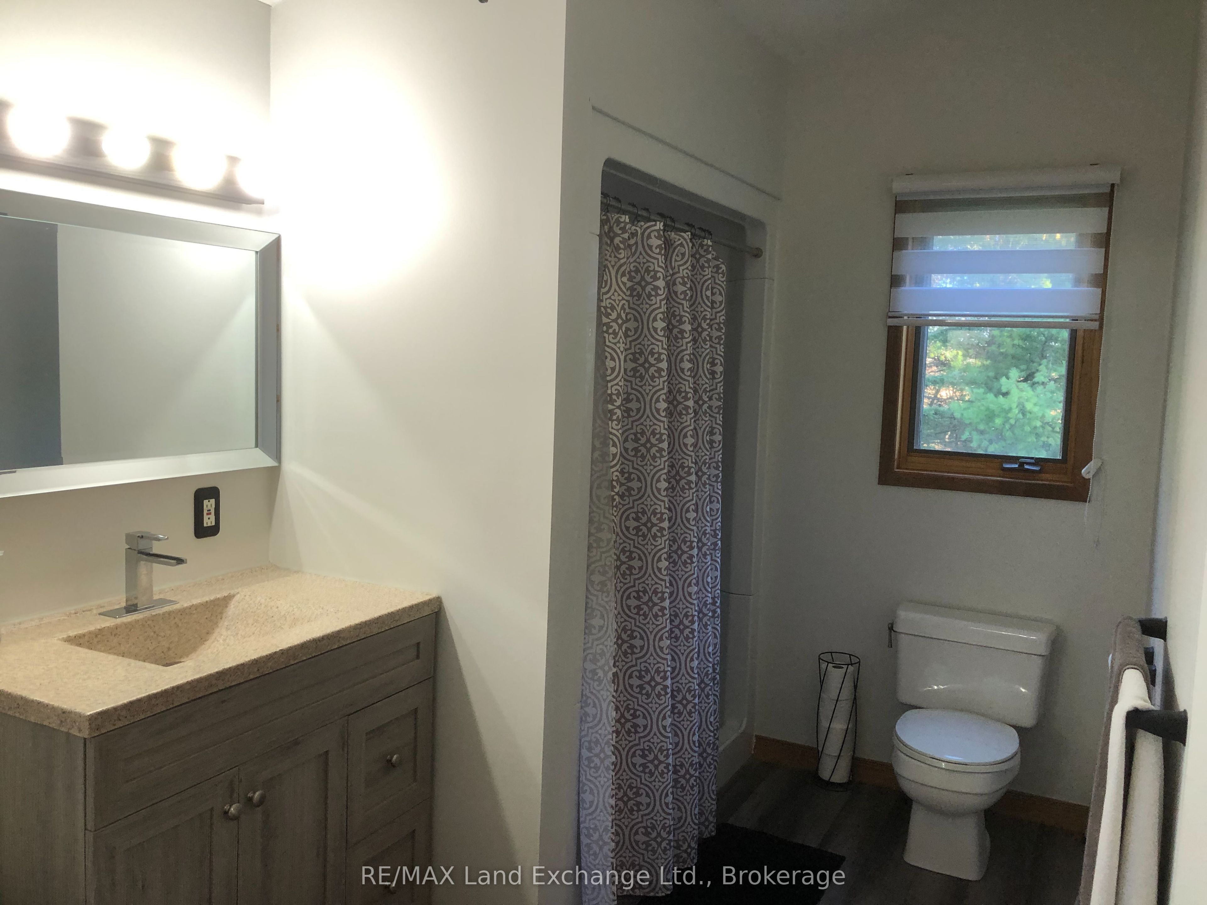 1073 8 Concession Property Photo 13