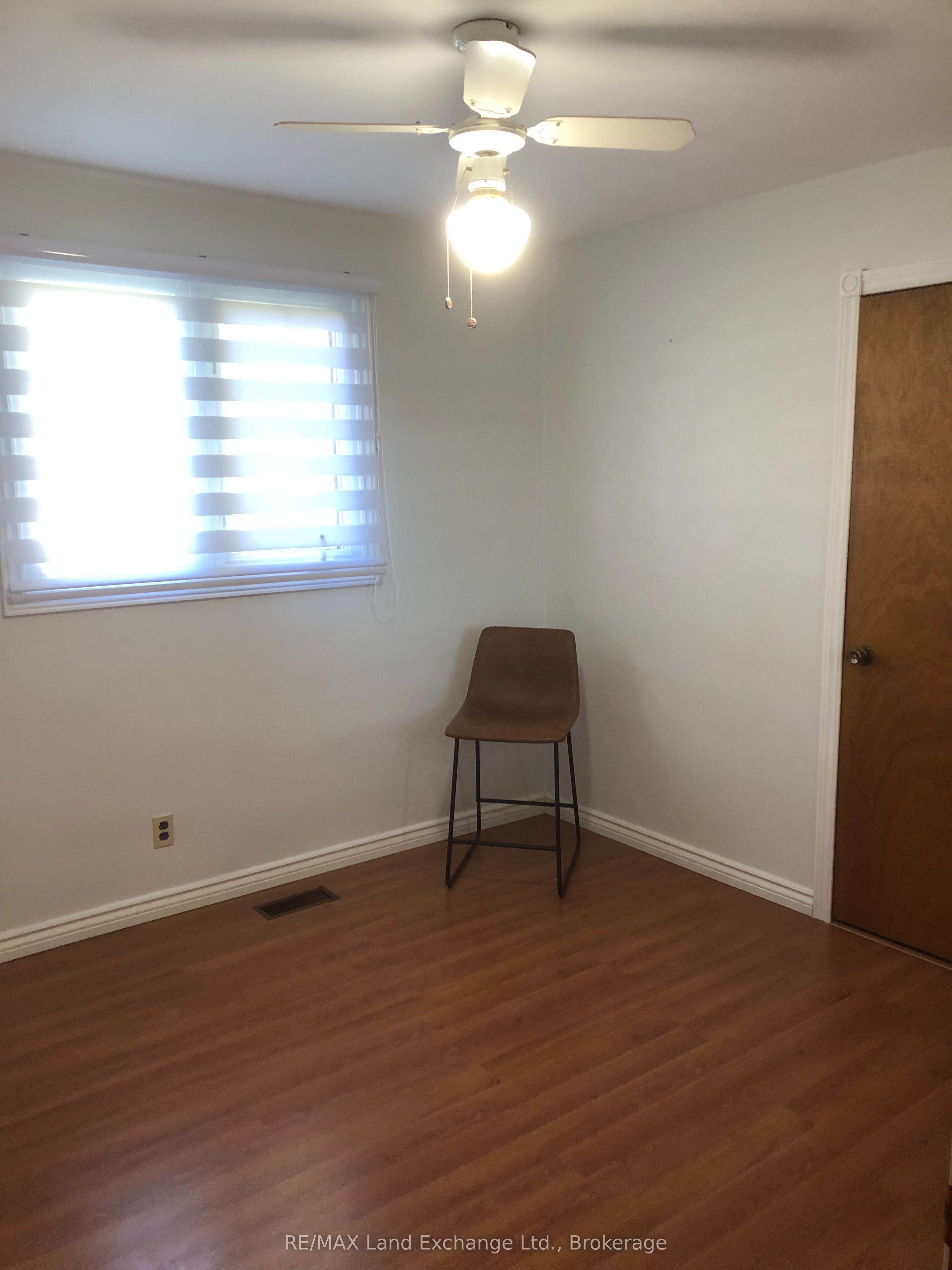 1073 8 Concession Property Photo 18