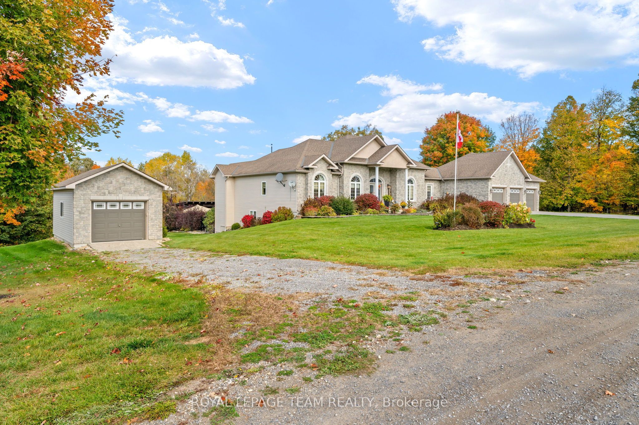 406 Mcintosh Way Property Photo 2