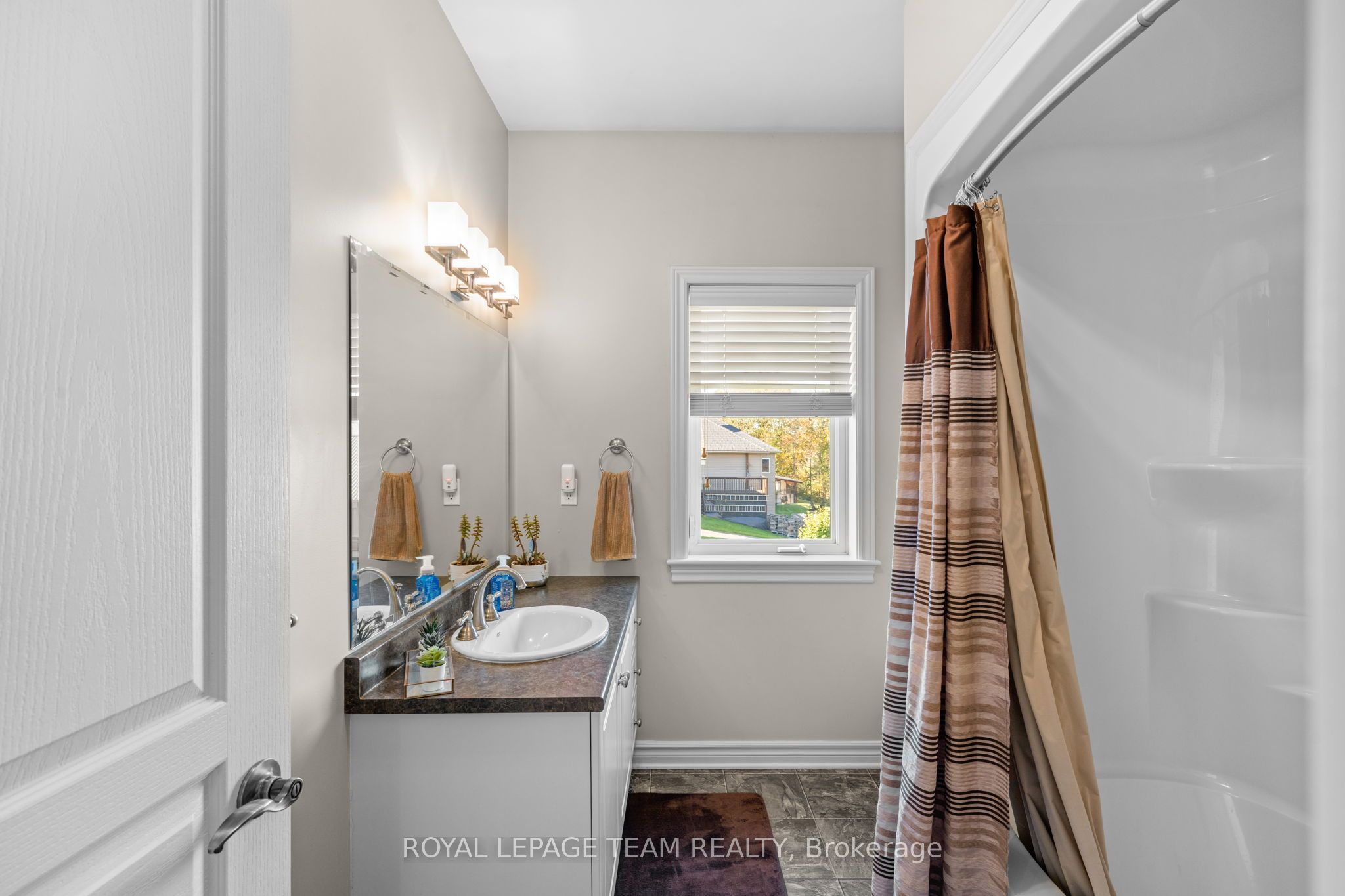 406 Mcintosh Way Property Photo 19