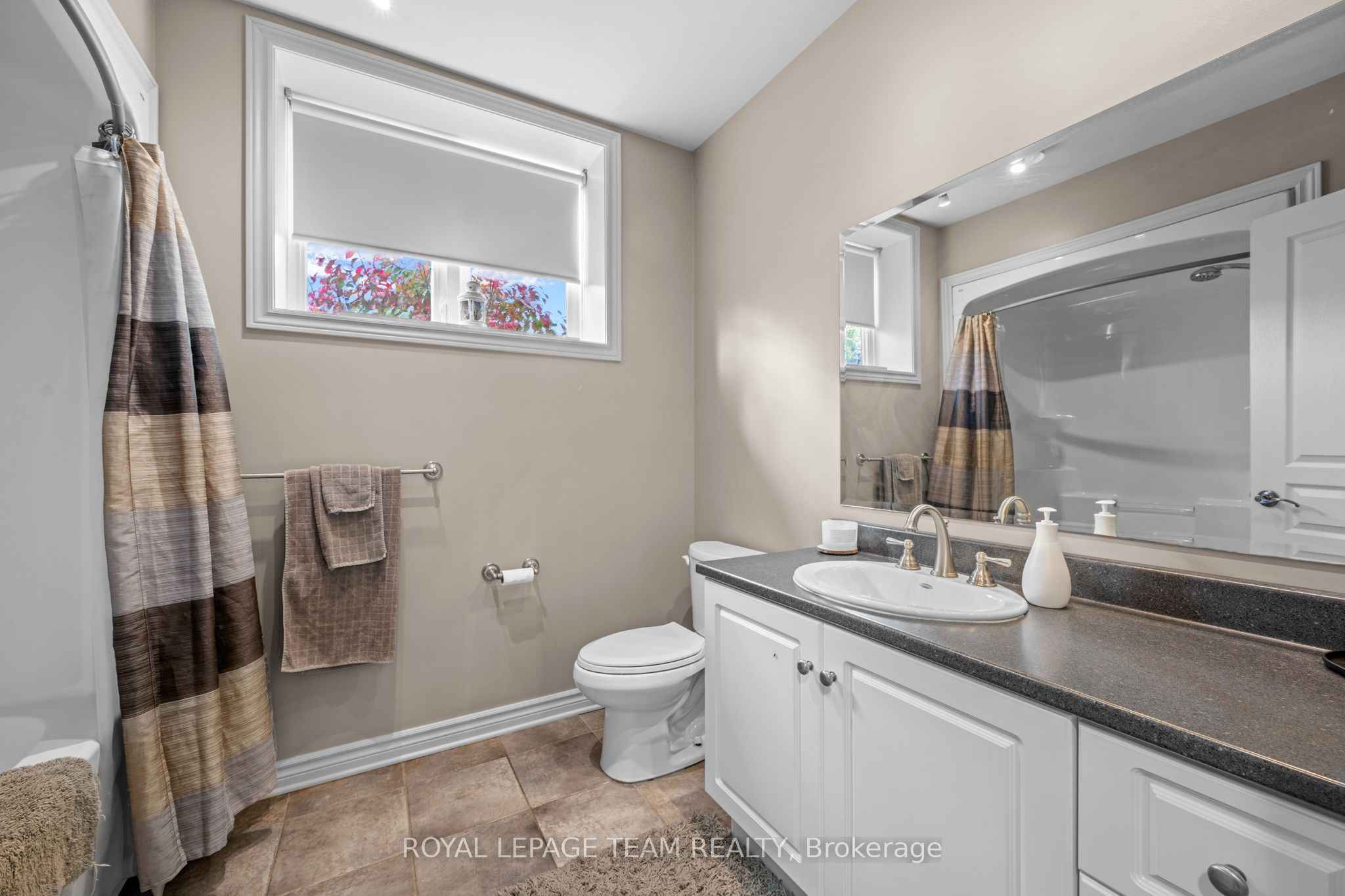 406 Mcintosh Way Property Photo 32
