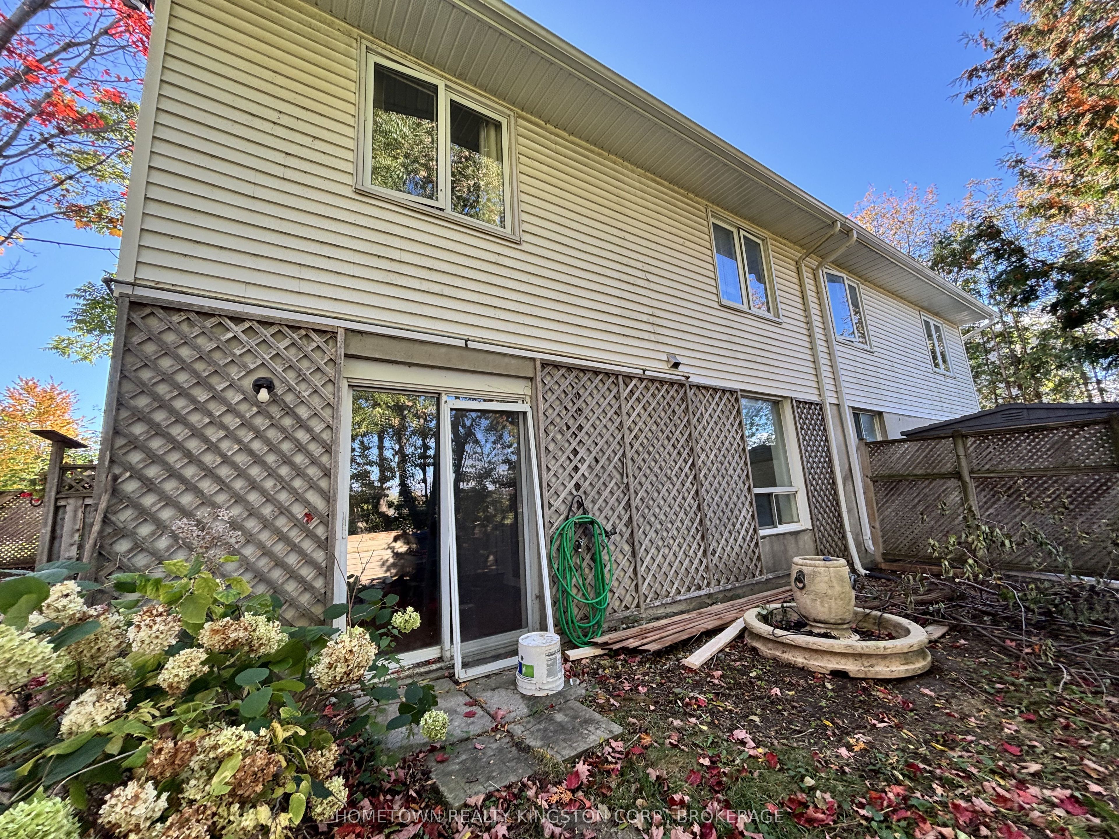 970 Killarney Crescent Property Photo 20