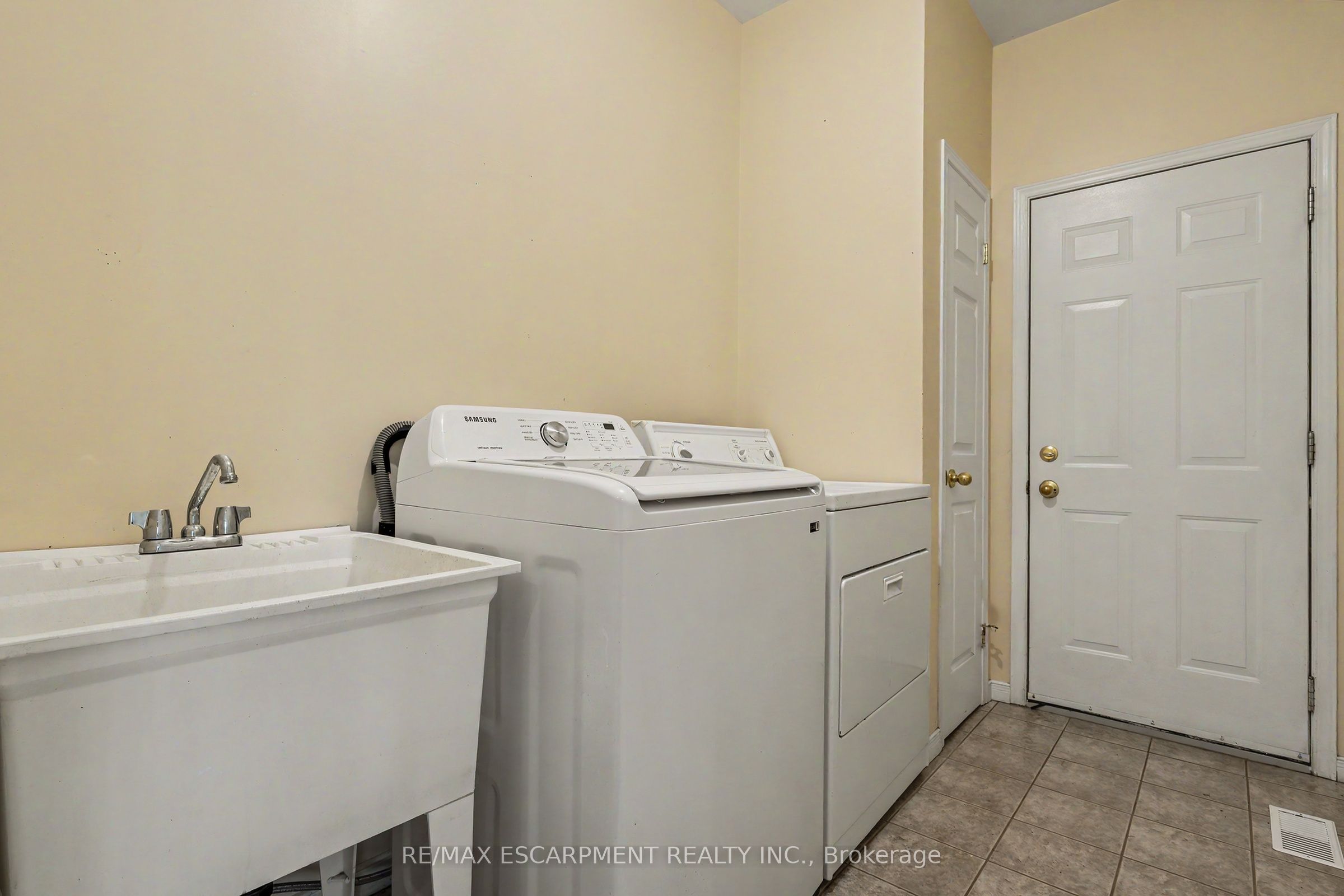 20 Kitty Murray Lane 49 Property Photo 23