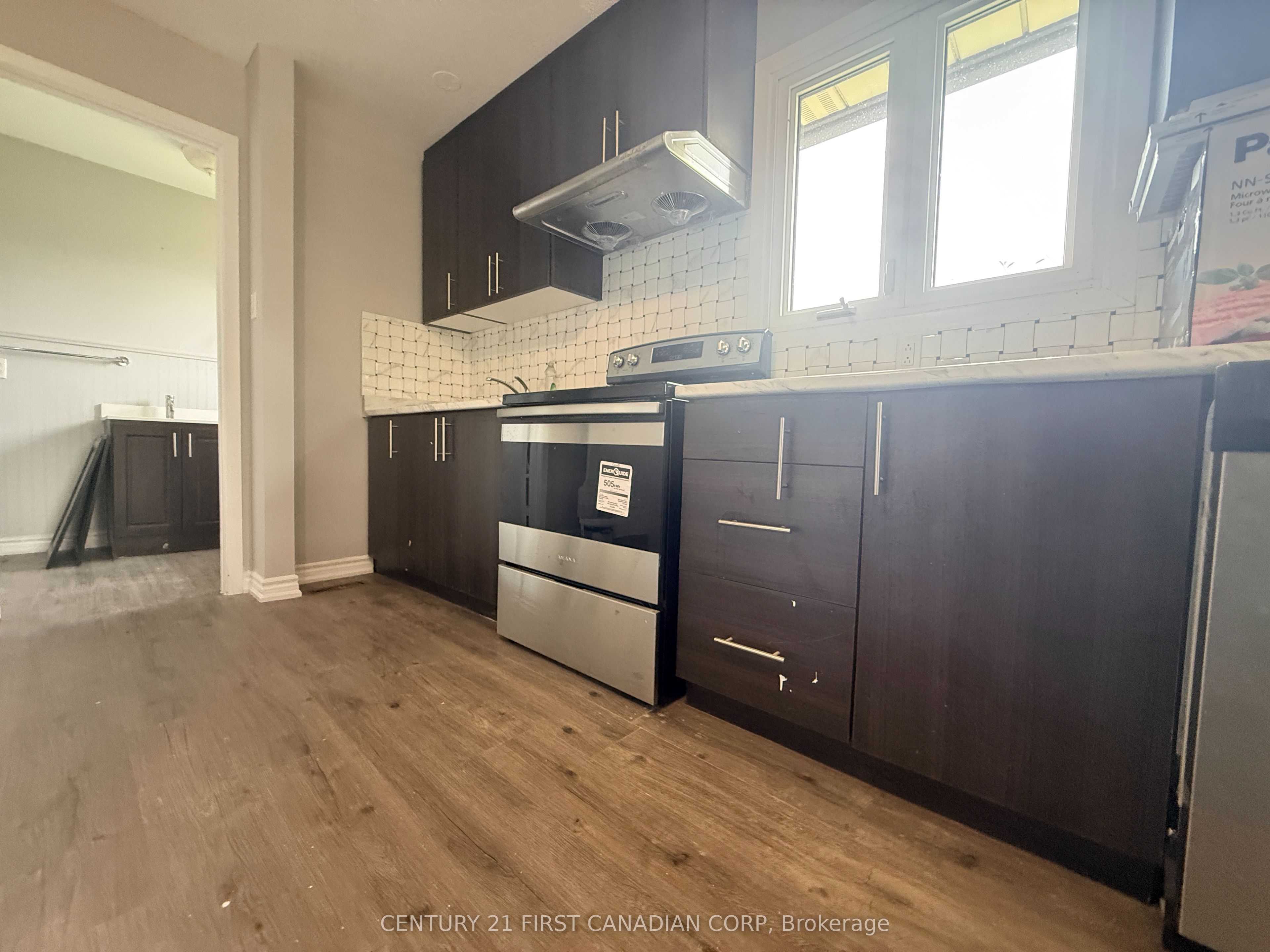 1577 Colborne Street E Property Photo 17