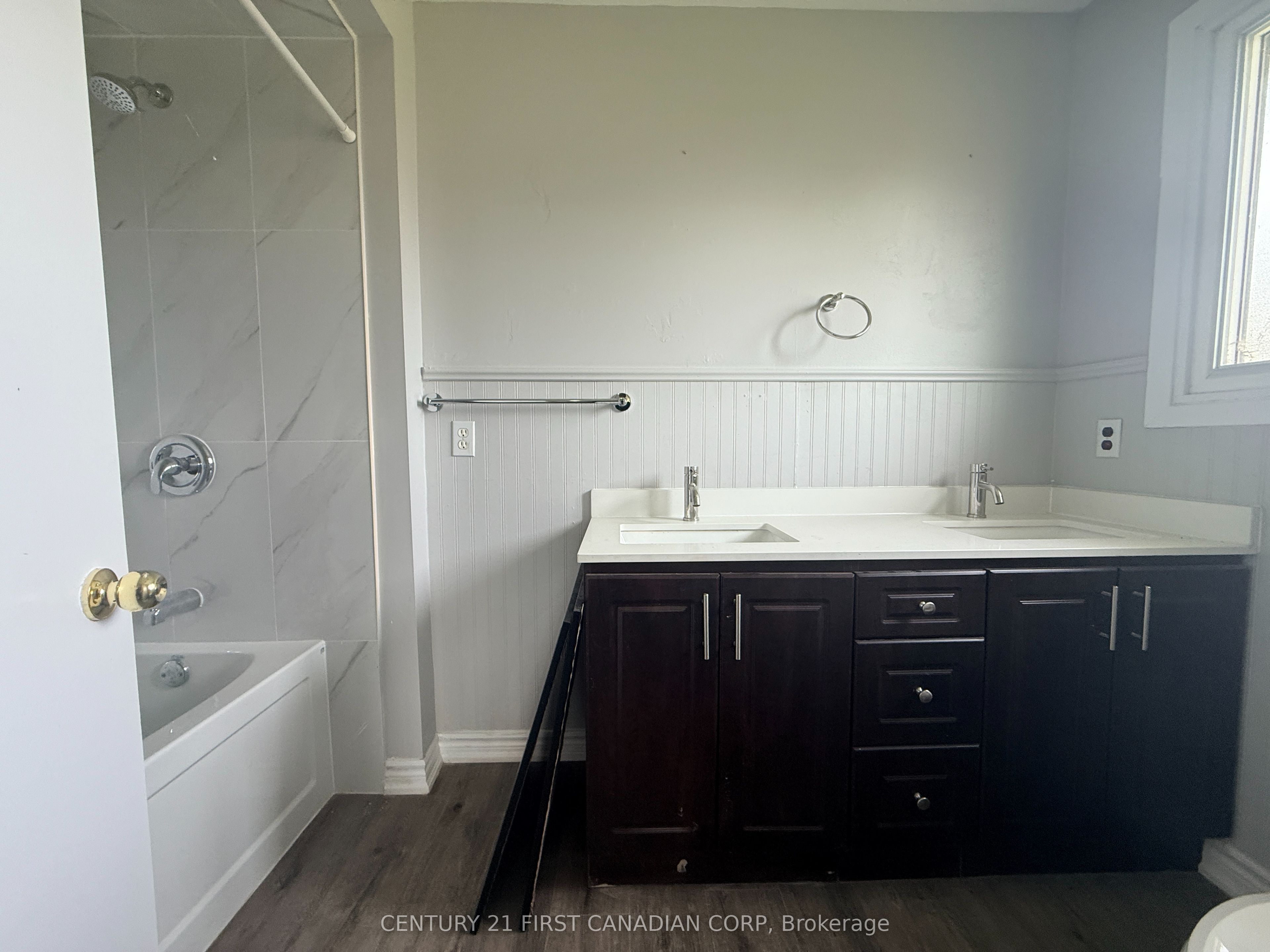 1577 Colborne Street E Property Photo 19