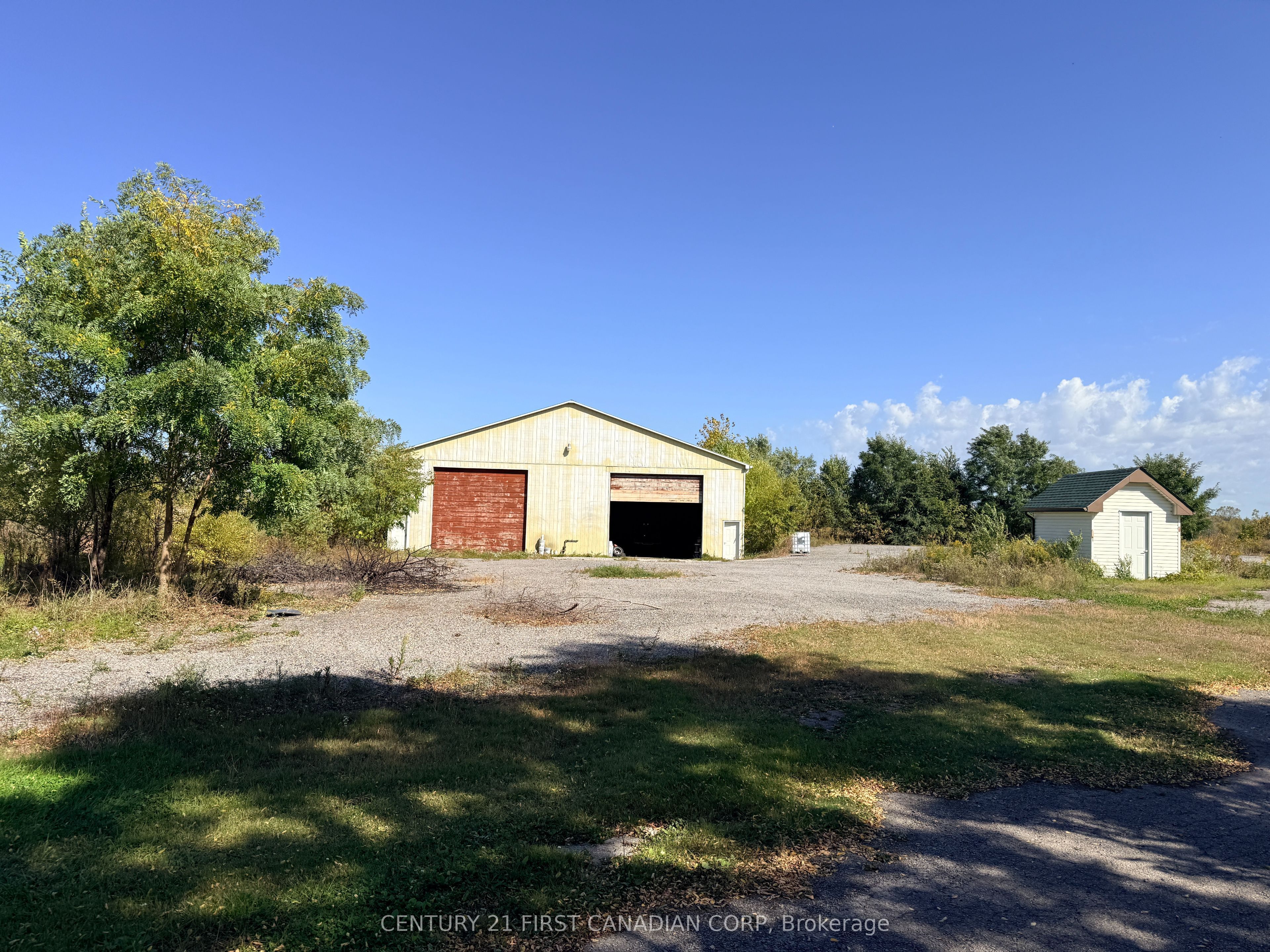 1577 Colborne Street E Property Photo 21