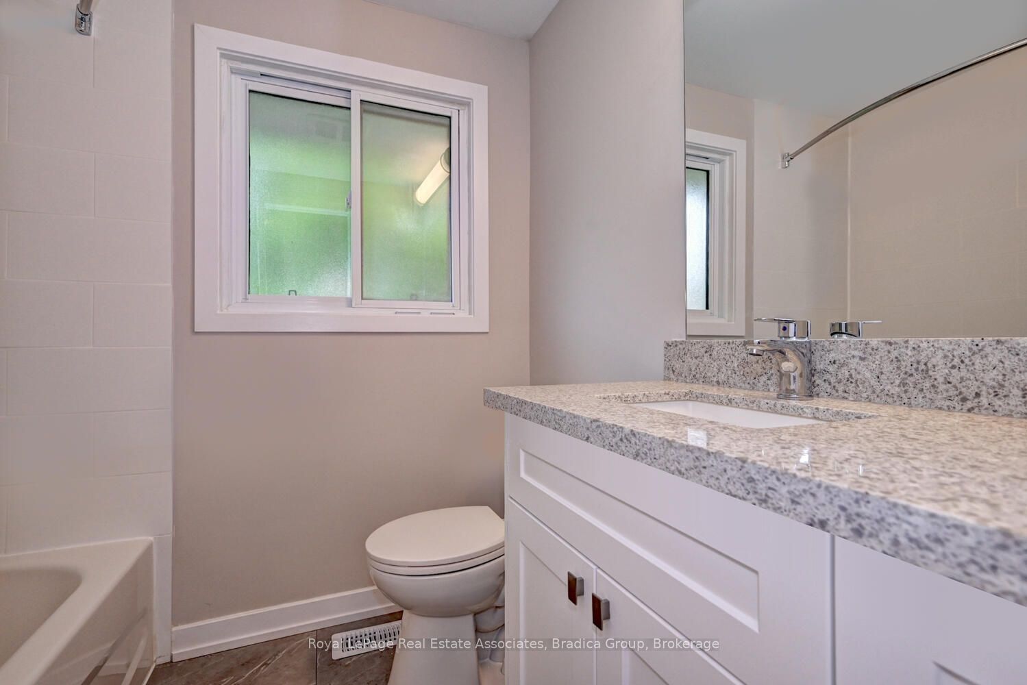 110 Conway Drive Property Photo 14