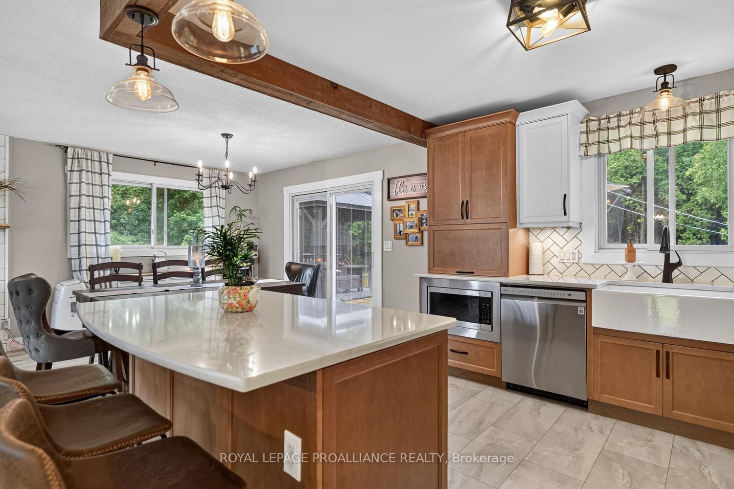 2950 Merwin Lane Property Photo 13