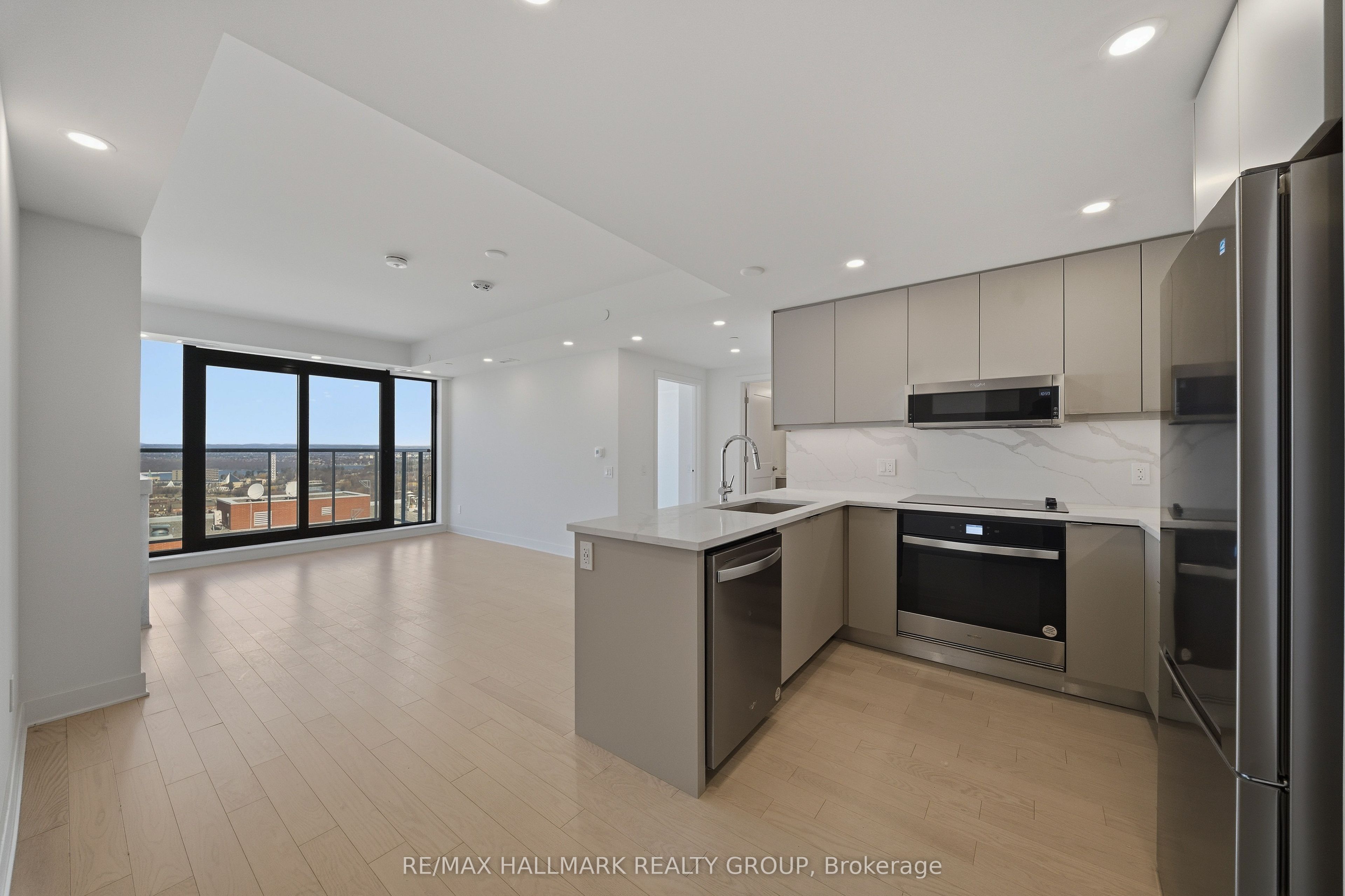 180 George Street 2503 Property Photo 2