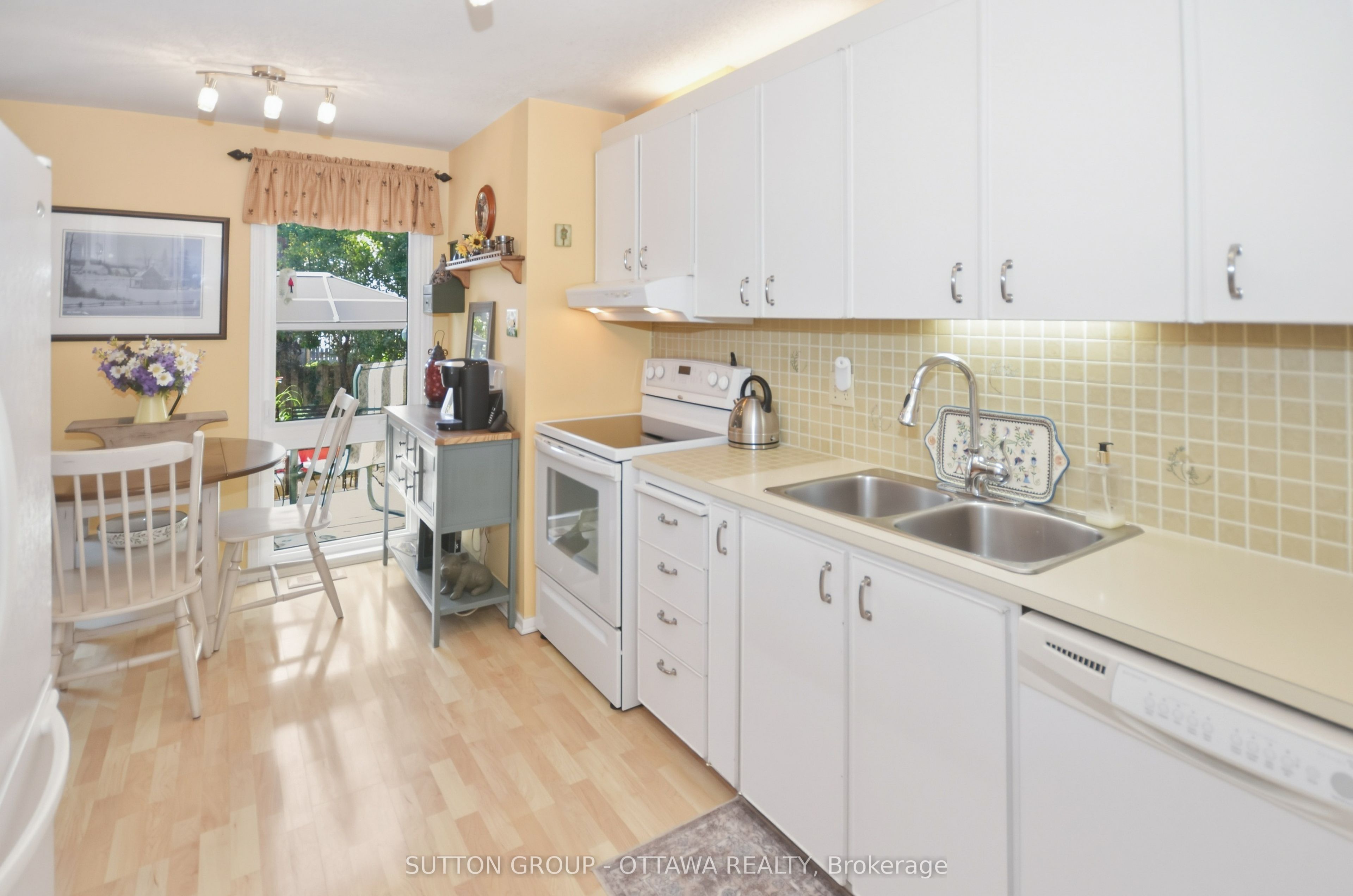 1616 St. Georges Street Property Photo 8