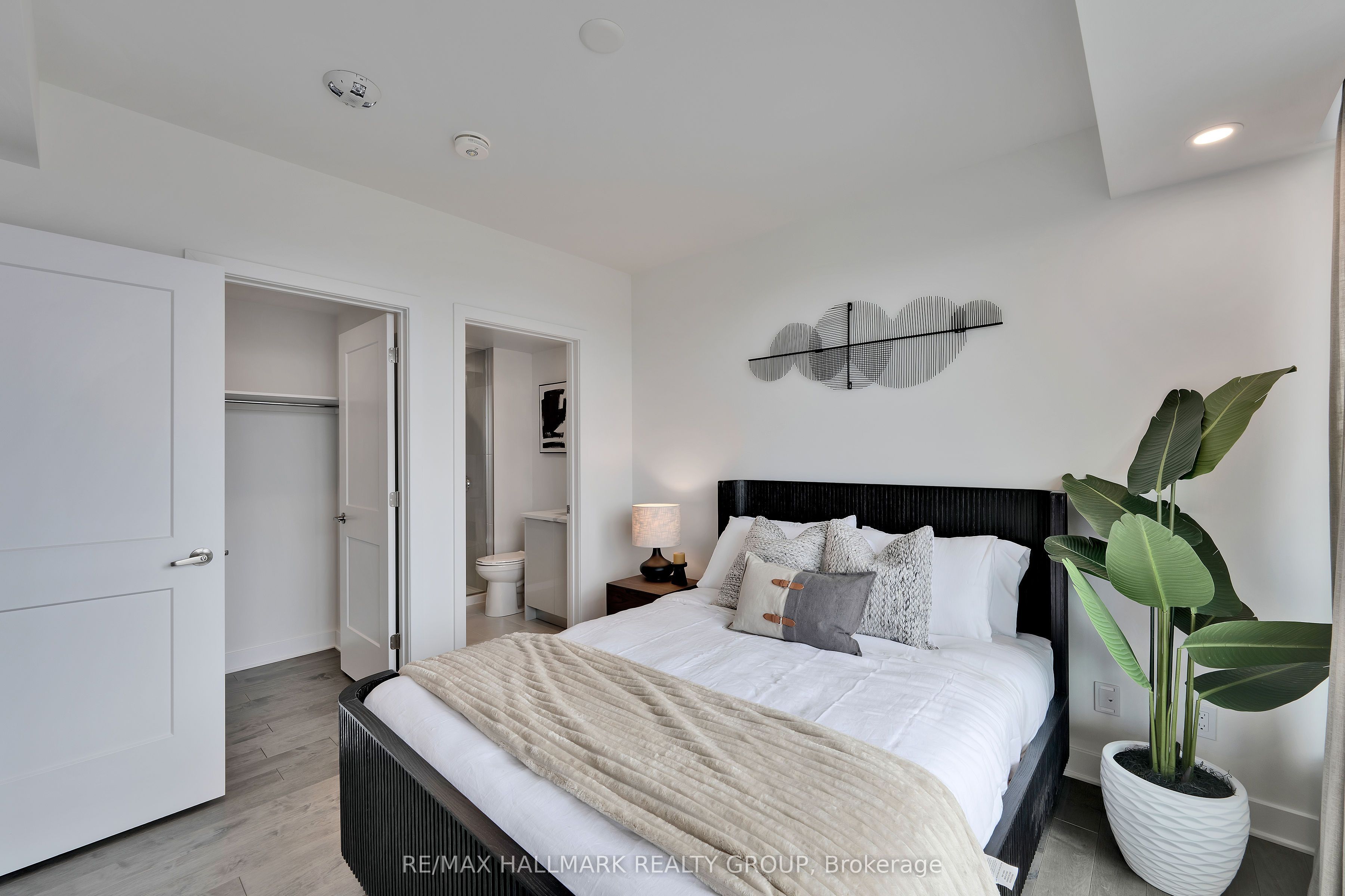 180 George Street 1407 Property Photo 23