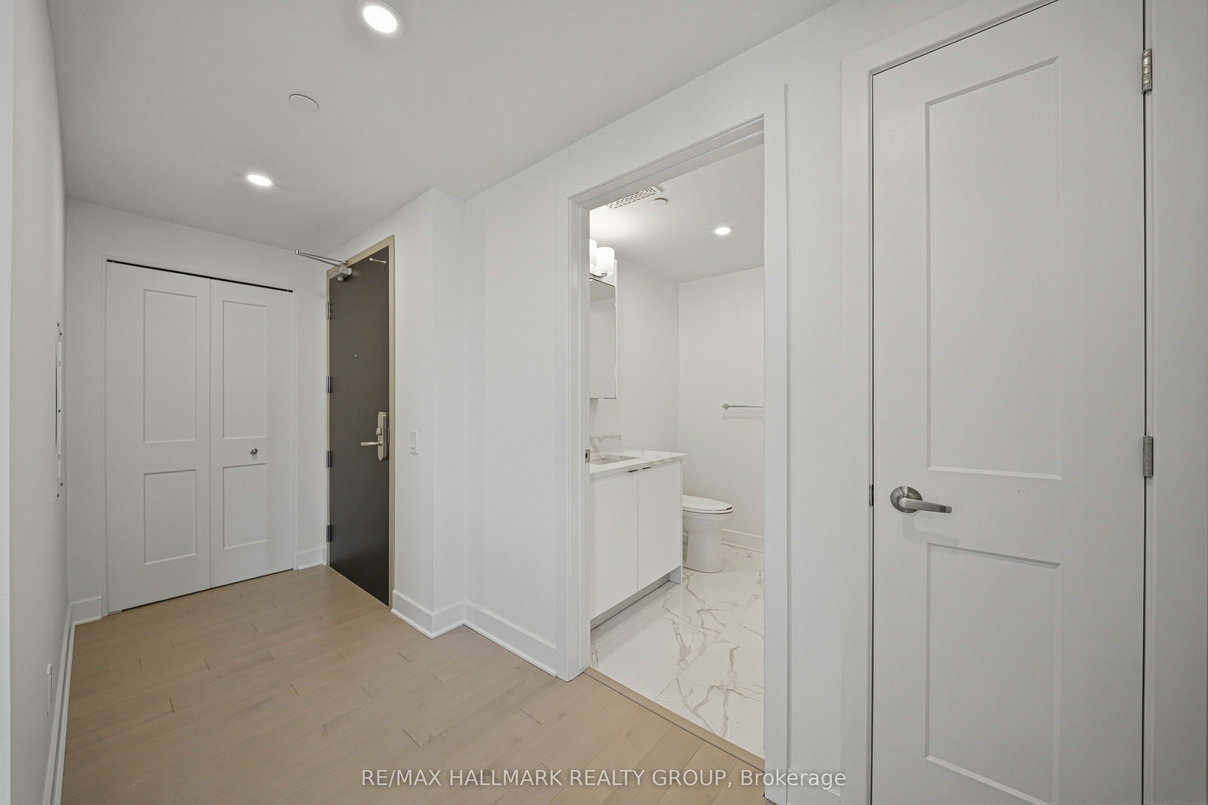 180 George Street 1407 Property Photo 29
