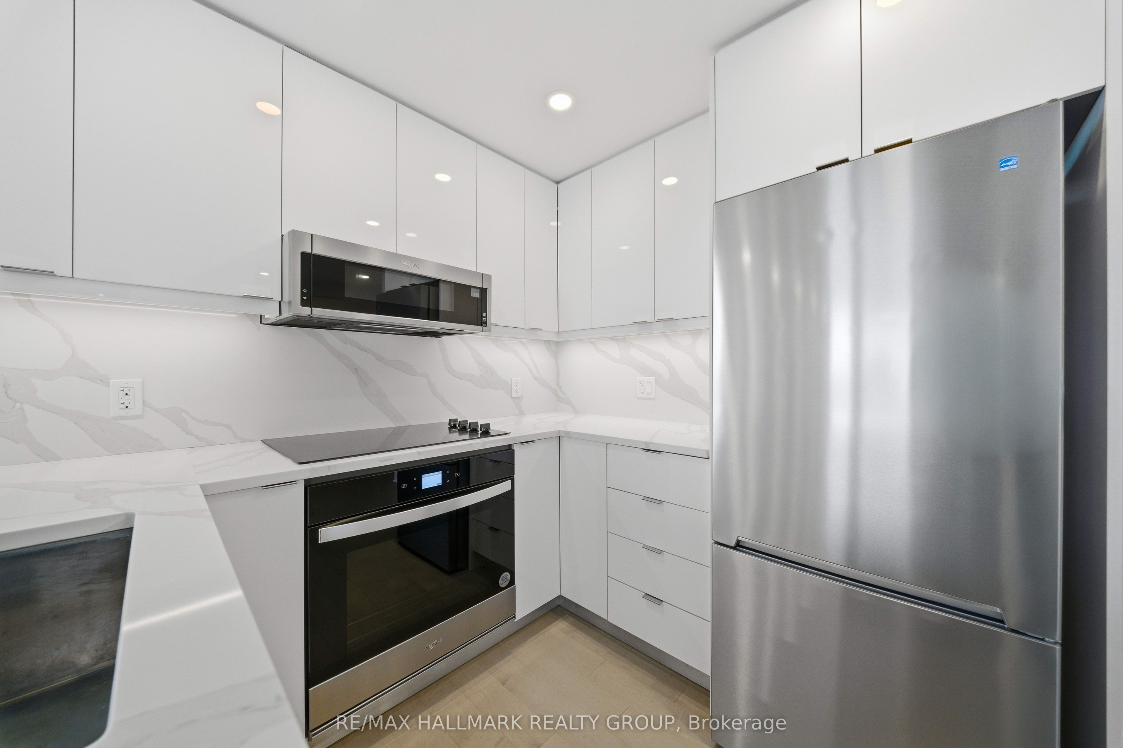 180 George Street 1407 Property Photo 33