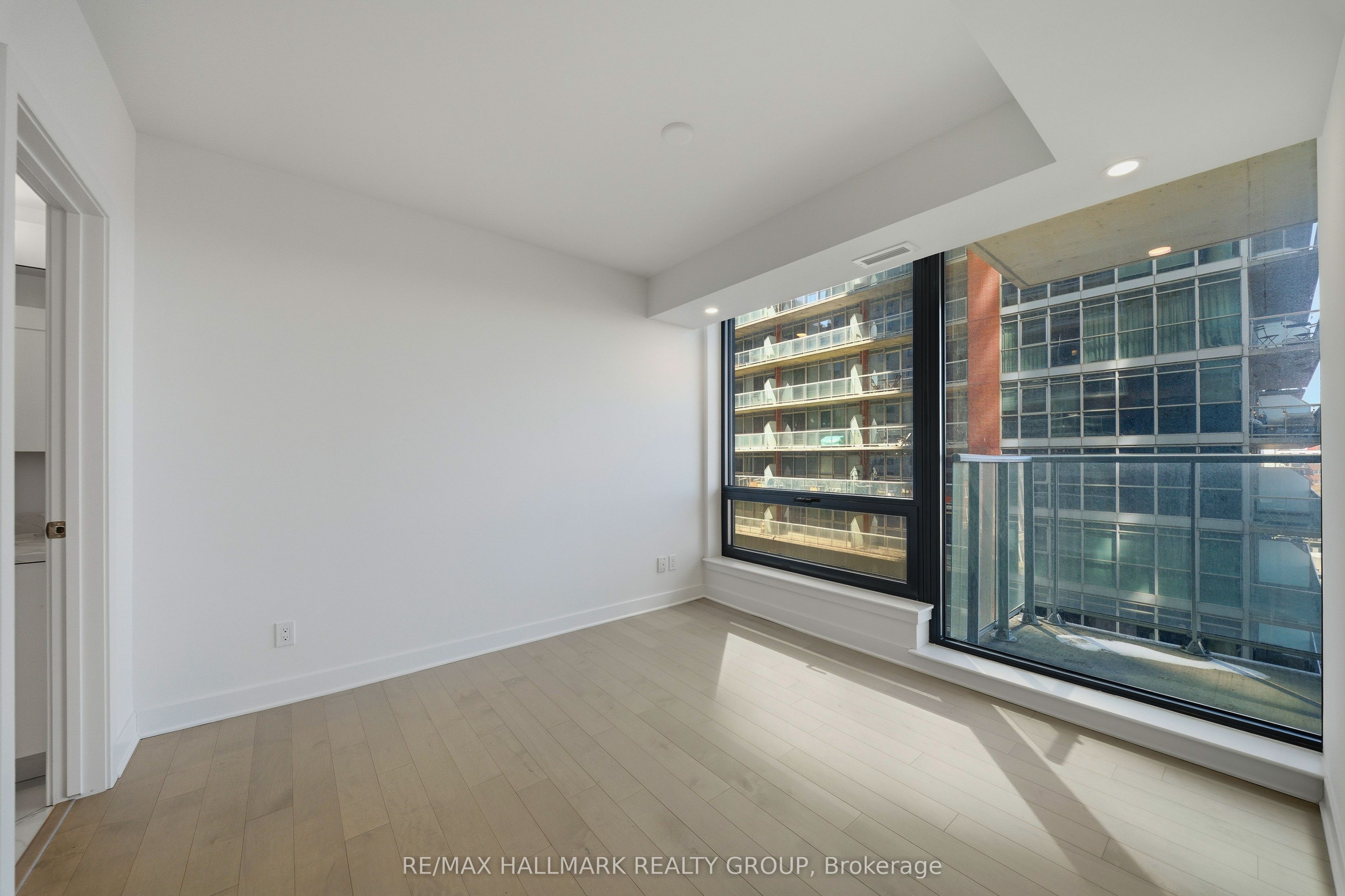 180 George Street 1407 Property Photo 39
